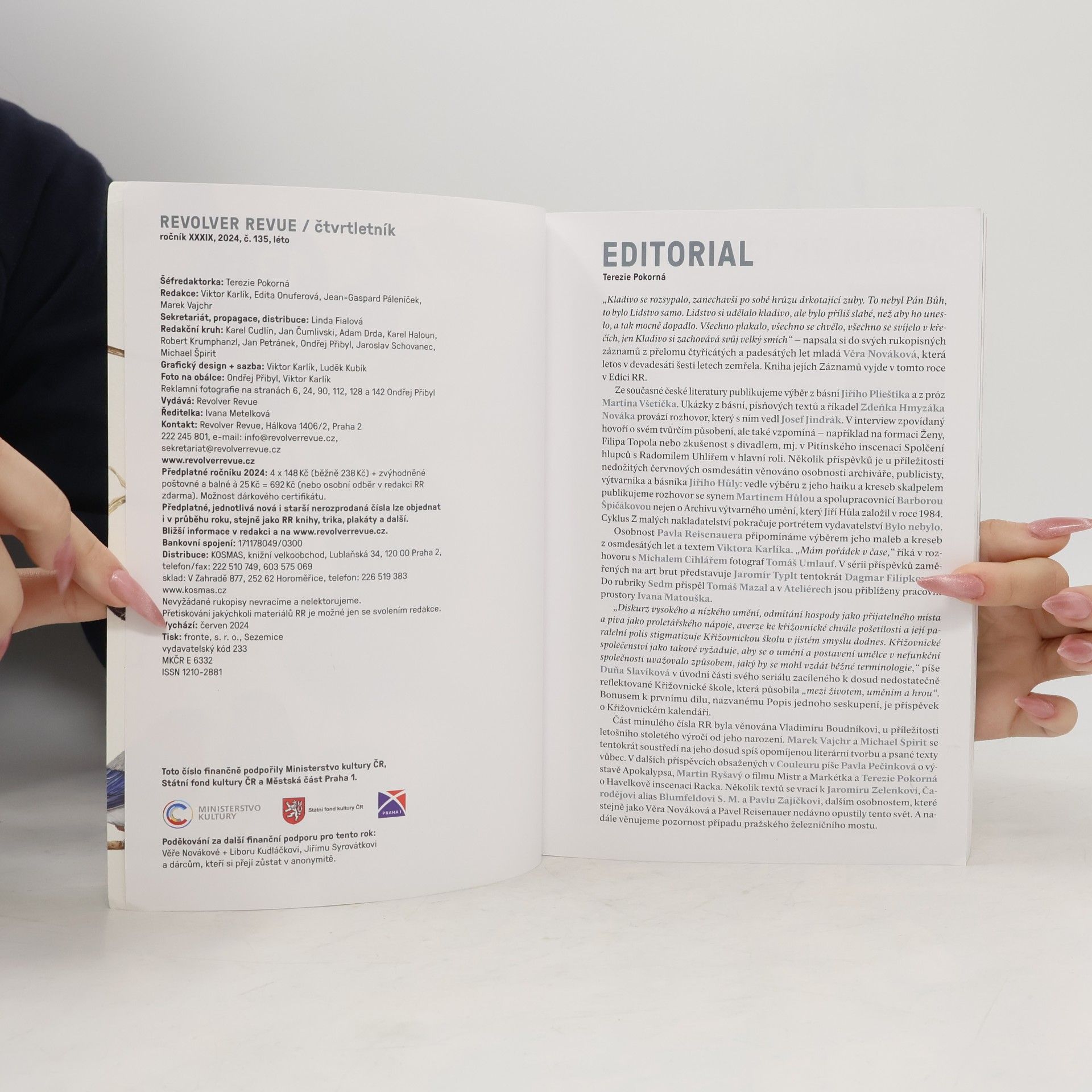Autores varios Revolver Revue 135/2024
