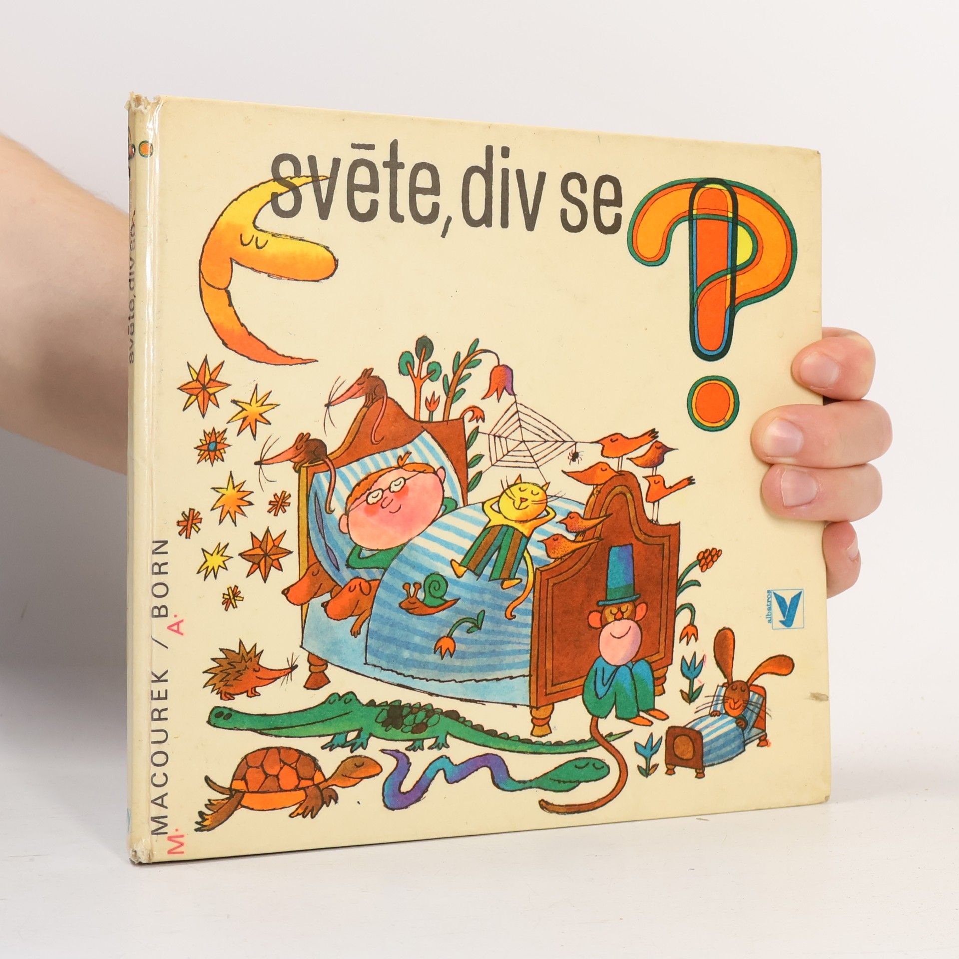 Miloš Macourek Světe, div se