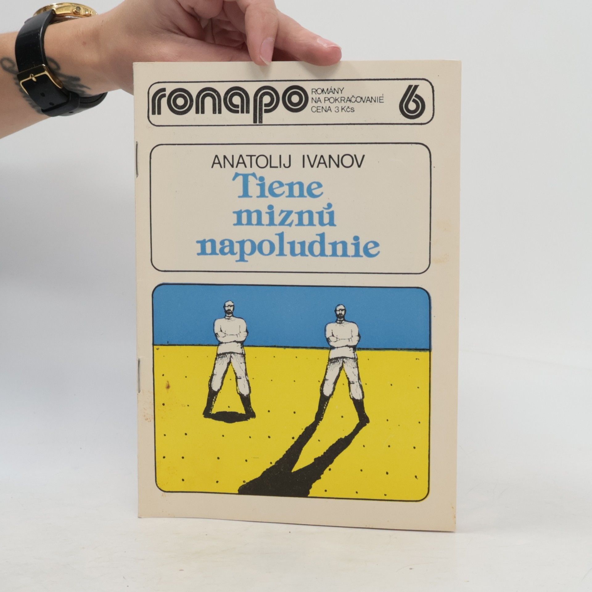 Anatolij Ivanov Tiene miznú napoludnie