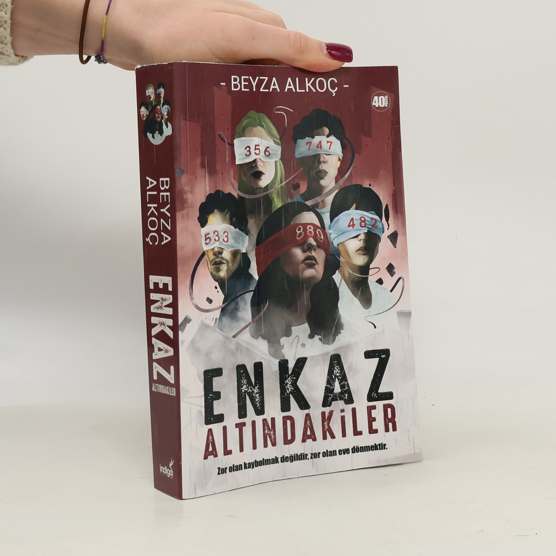 Beyza Alkoc Enkaz Altındakiler