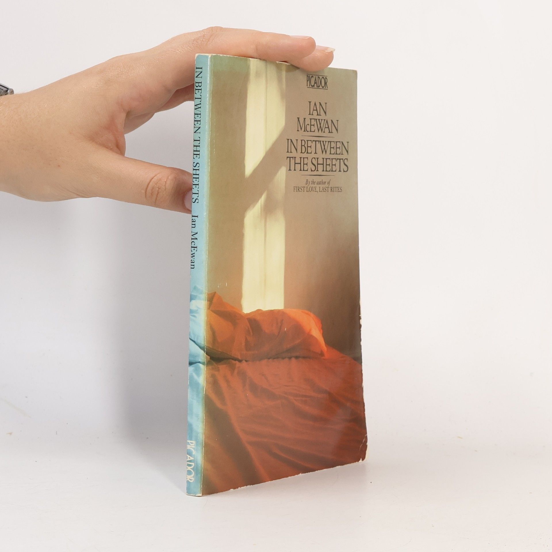 Ian McEwan In between the sheets and other stories