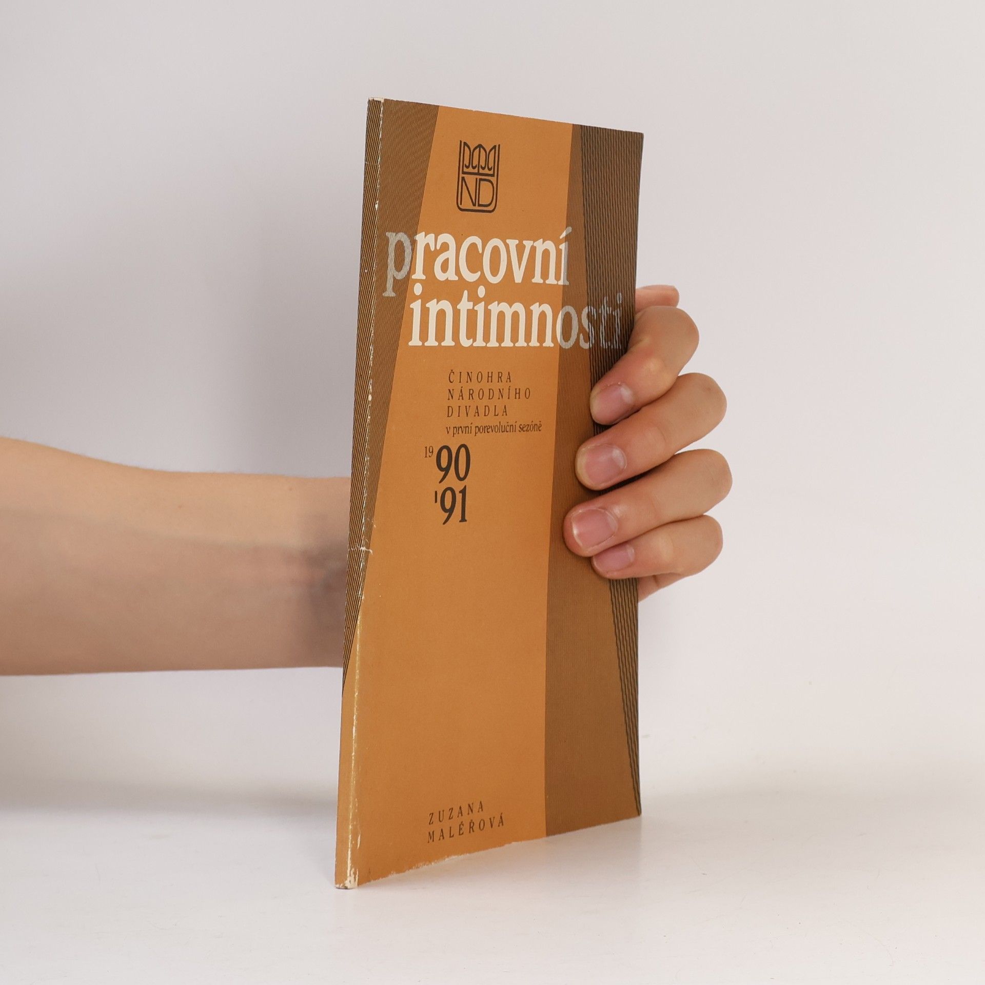 Pracovní intimnosti. Činohra Národního divadla v první porevoluční sezóně 1990-91