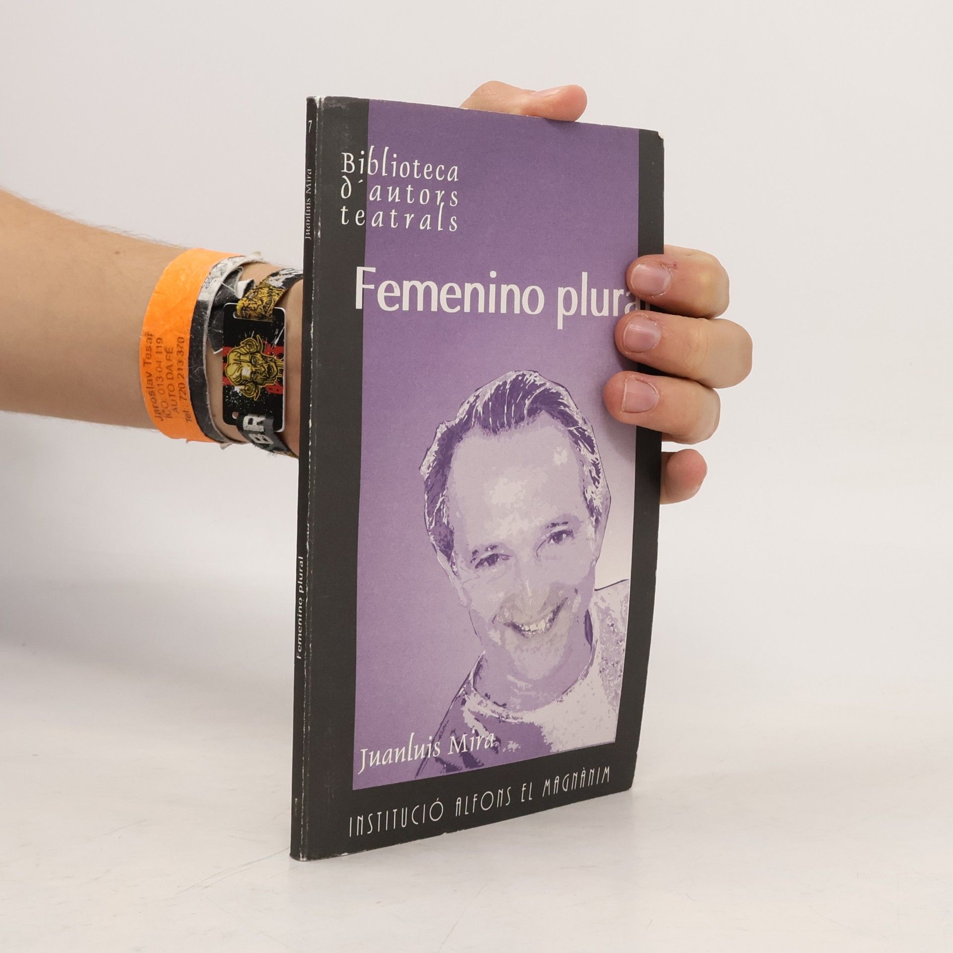 Juan Luis Mira Biblioteca d'autors teatrals - 7: Femenino plural