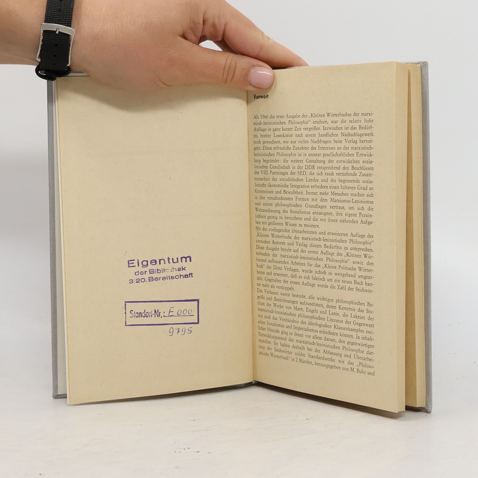 Kolektiv autorů Kleines wőrterbuch der Marxistisch-Leninistischen Philosophie