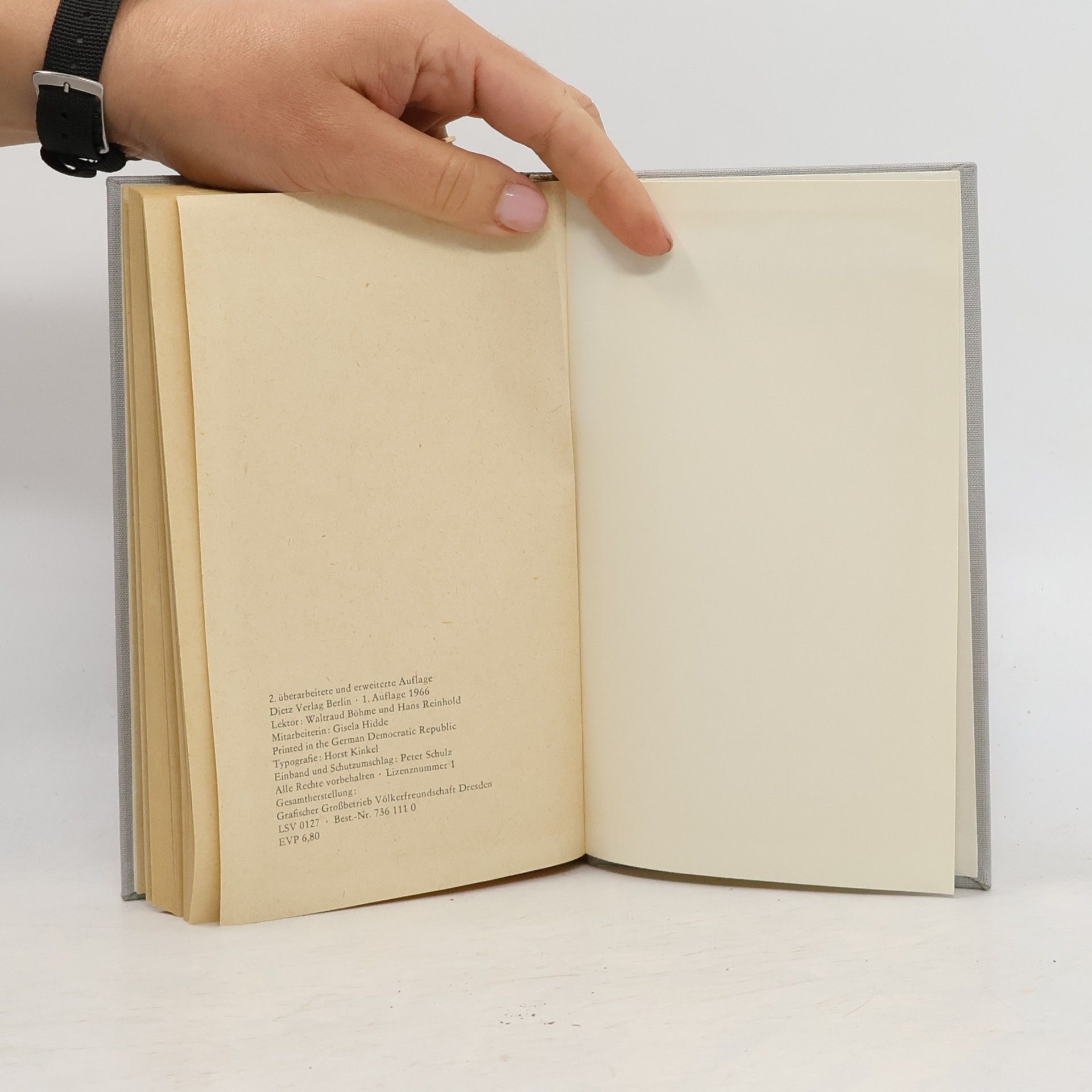 Kolektiv autorů Kleines wőrterbuch der Marxistisch-Leninistischen Philosophie