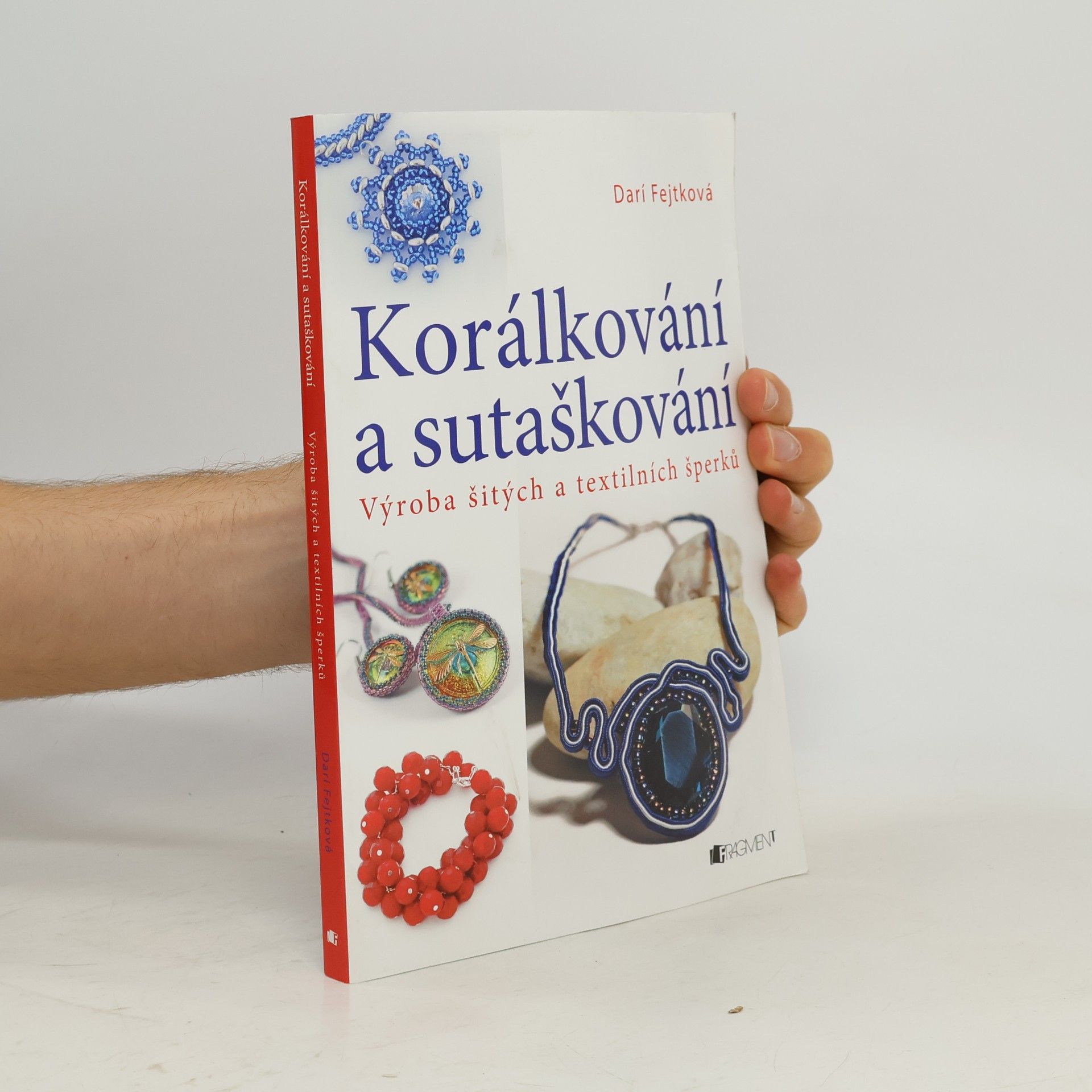 Korálkování a sutaškování