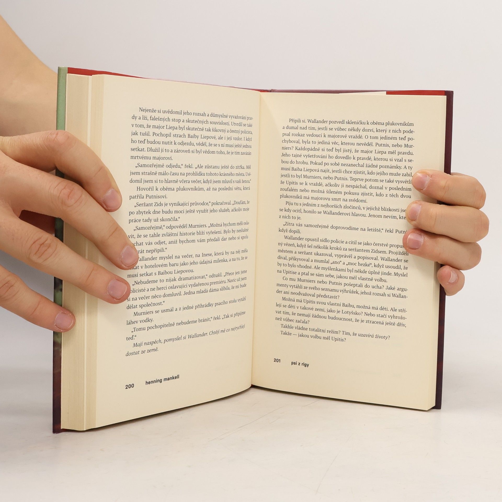 Henning Mankell Psi z Rigy