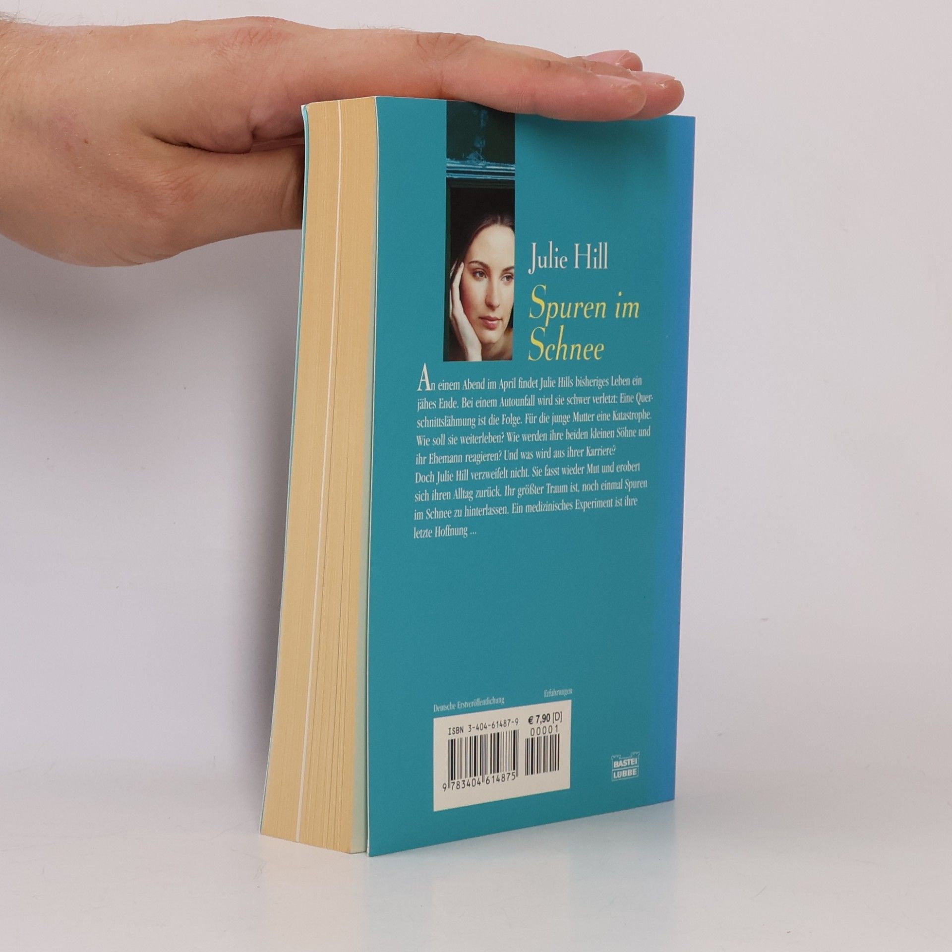 Julie Hill Spuren im Schnee