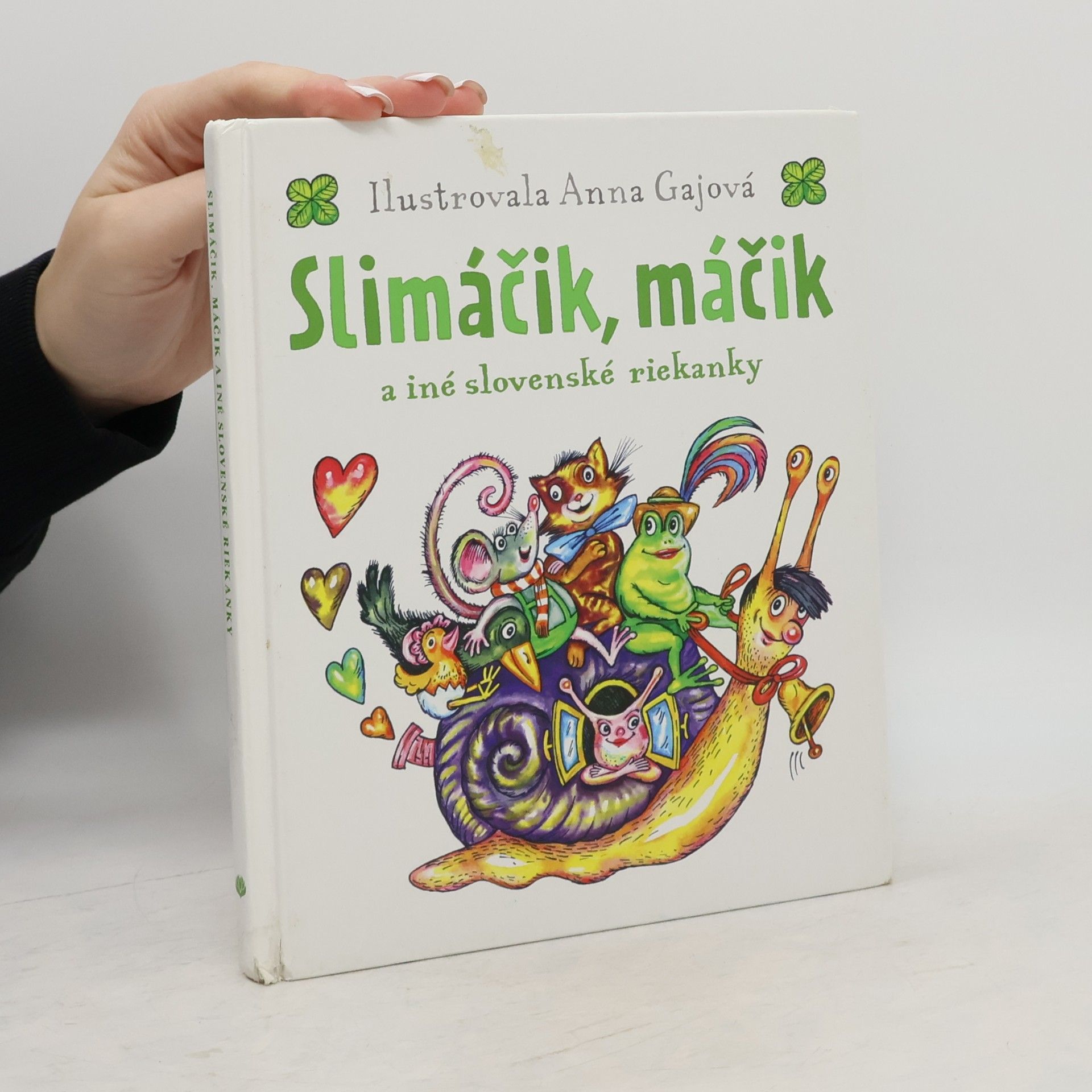 Slimáčik, máčik a iné slovenské riekanky
