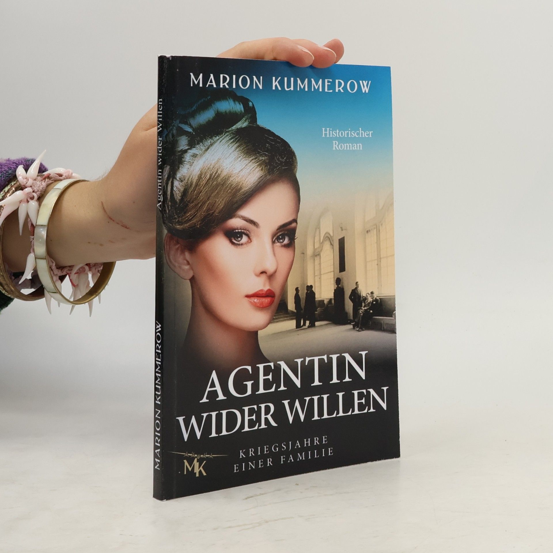 Agentin wider Willen
