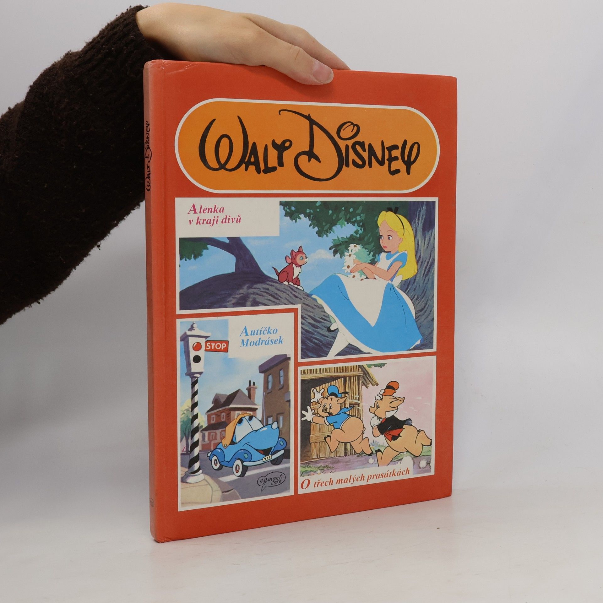 Walt Disney Alenka v kraji divů. Autíčko Modrásek. O třech malých prasátkách.