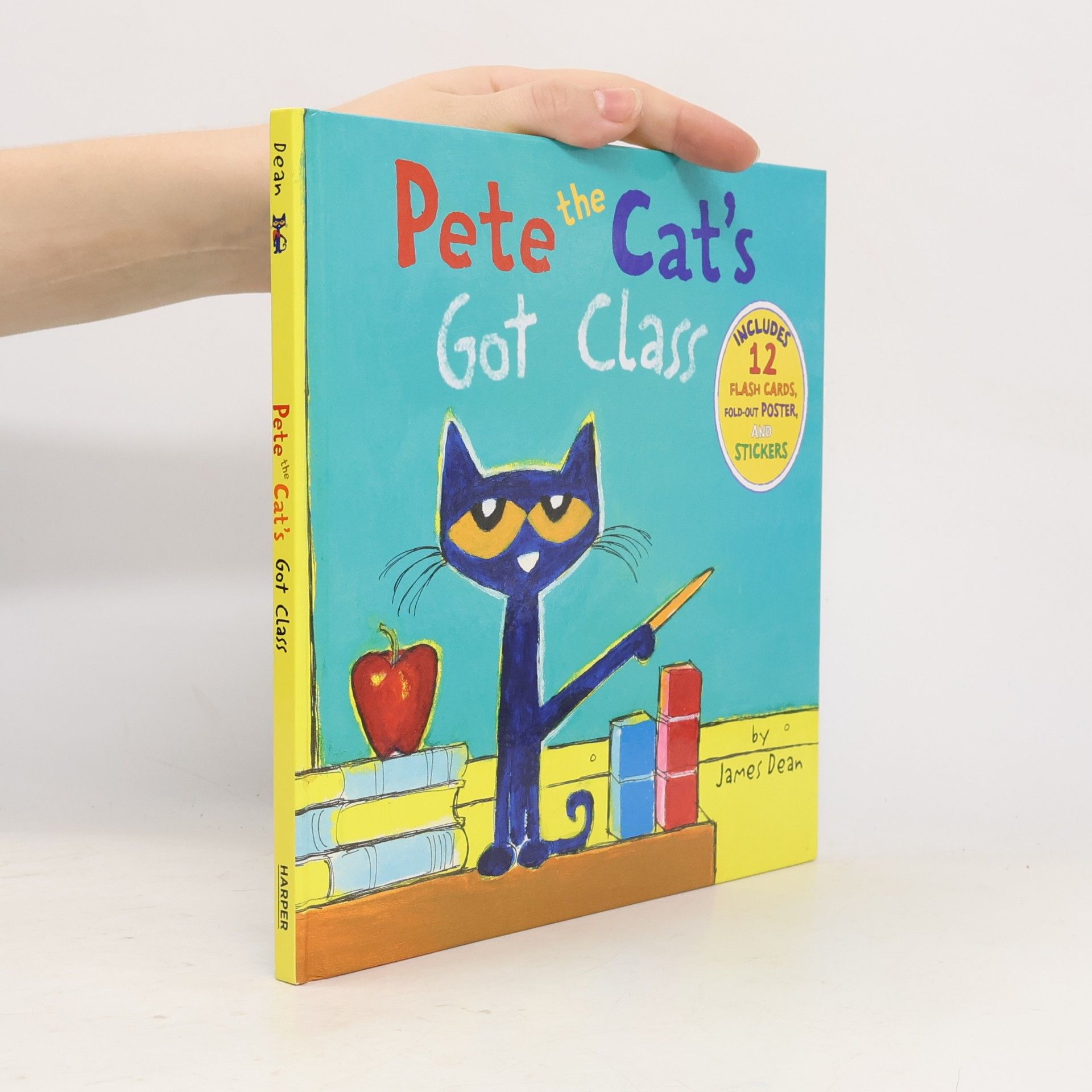 Pete the Cat's Got Class: Includes 12 Flash Cards, Fold-Out Poster, and Stickers!