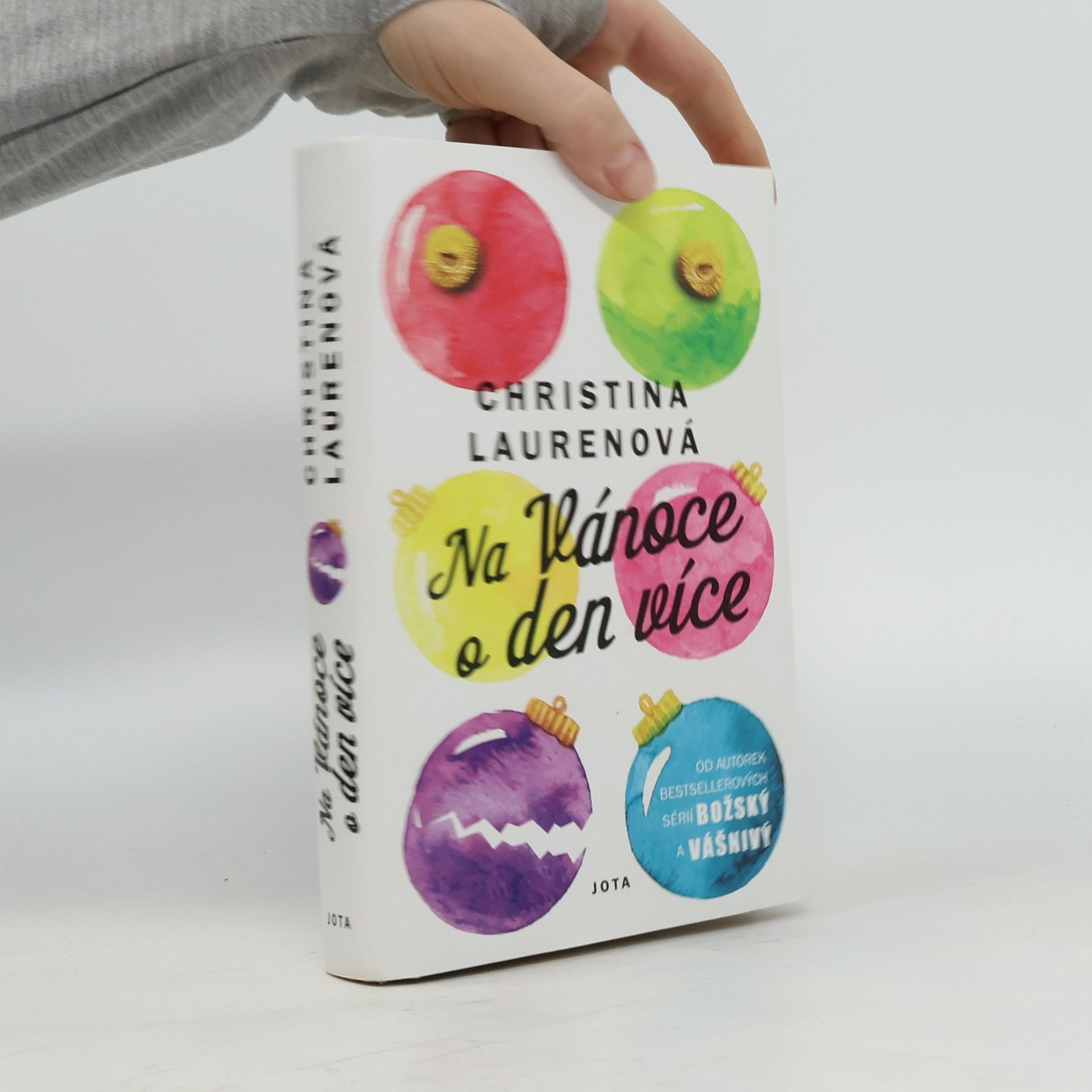 Christina Lauren Na Vánoce o den více