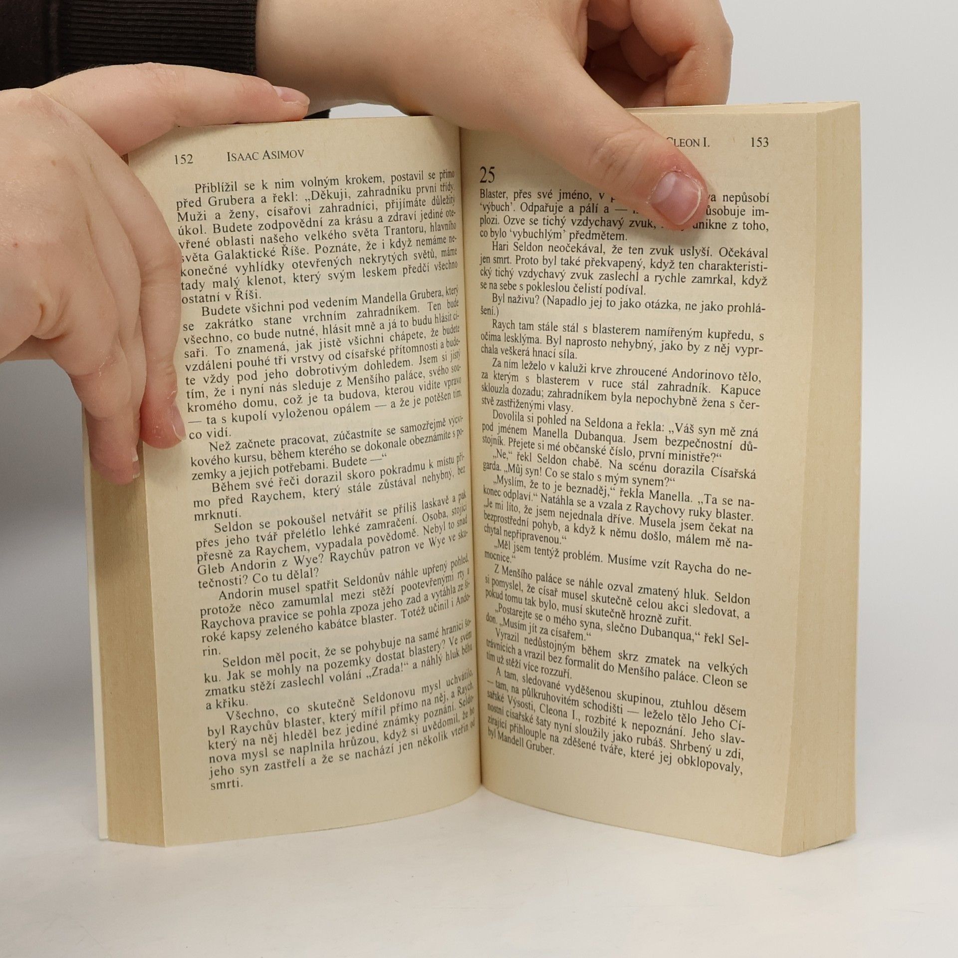 Isaac Asimov A zrodí se Nadace