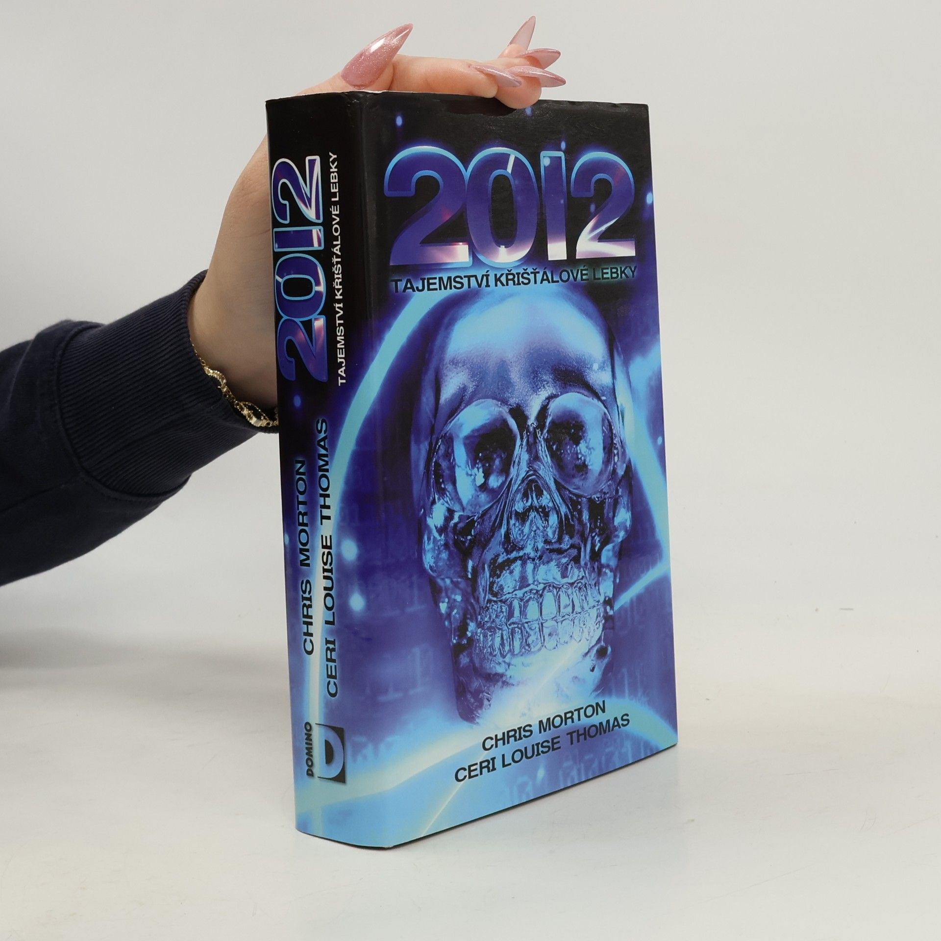 2012: tajemství křišťálové lebky