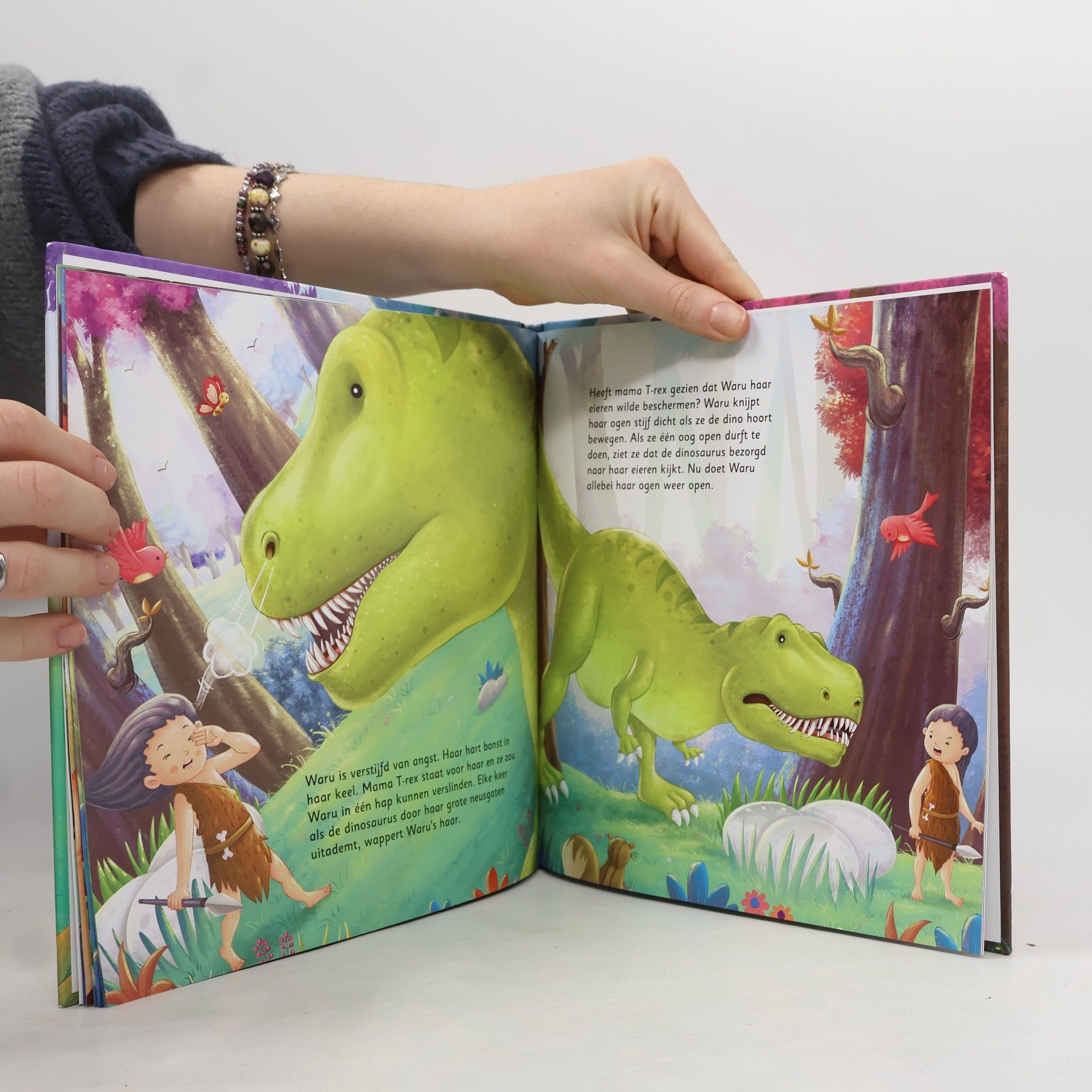 Julie Brante Waru en de T-rex