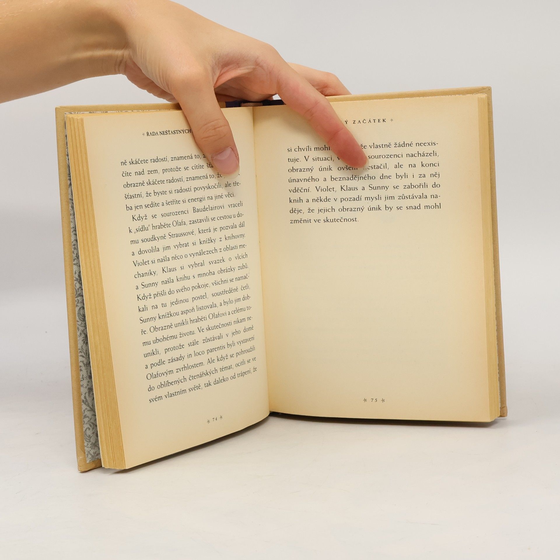 Lemony Snicket Řada nešťastných příhod 1. Zlý začátek