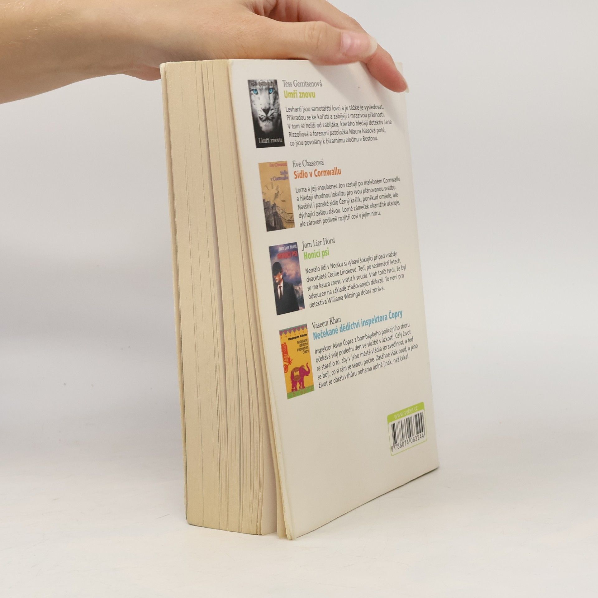 Tess Gerritsen Umři znovu / Sídlo v Cornwallu / Honicí psi / Nečekané dědictví inspektora Čopry