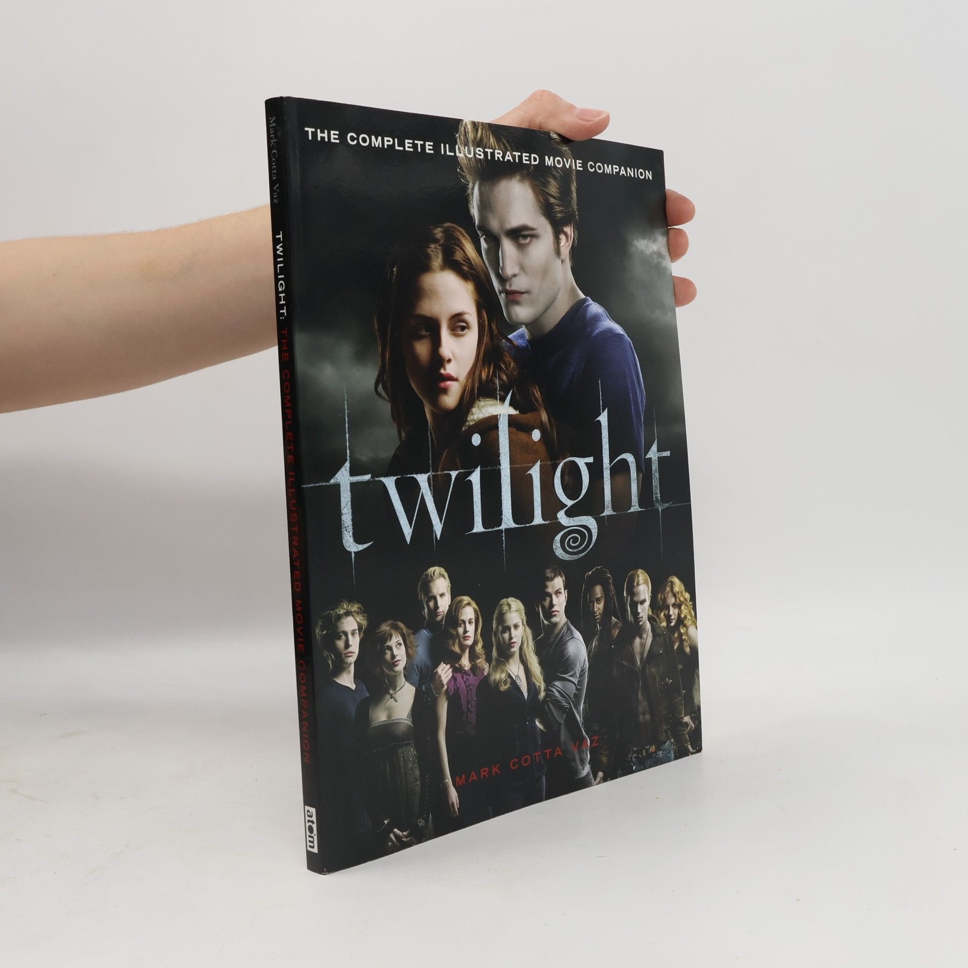 Twilight : the complete illustrated movie companion