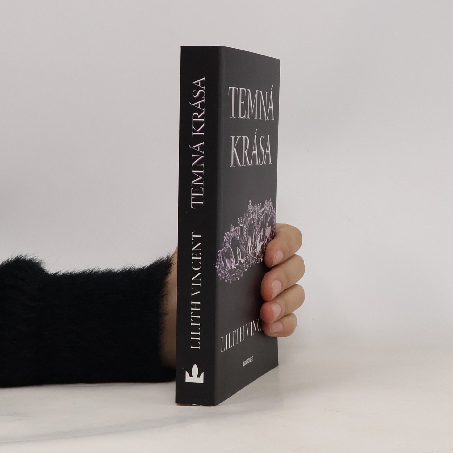 Temná krása