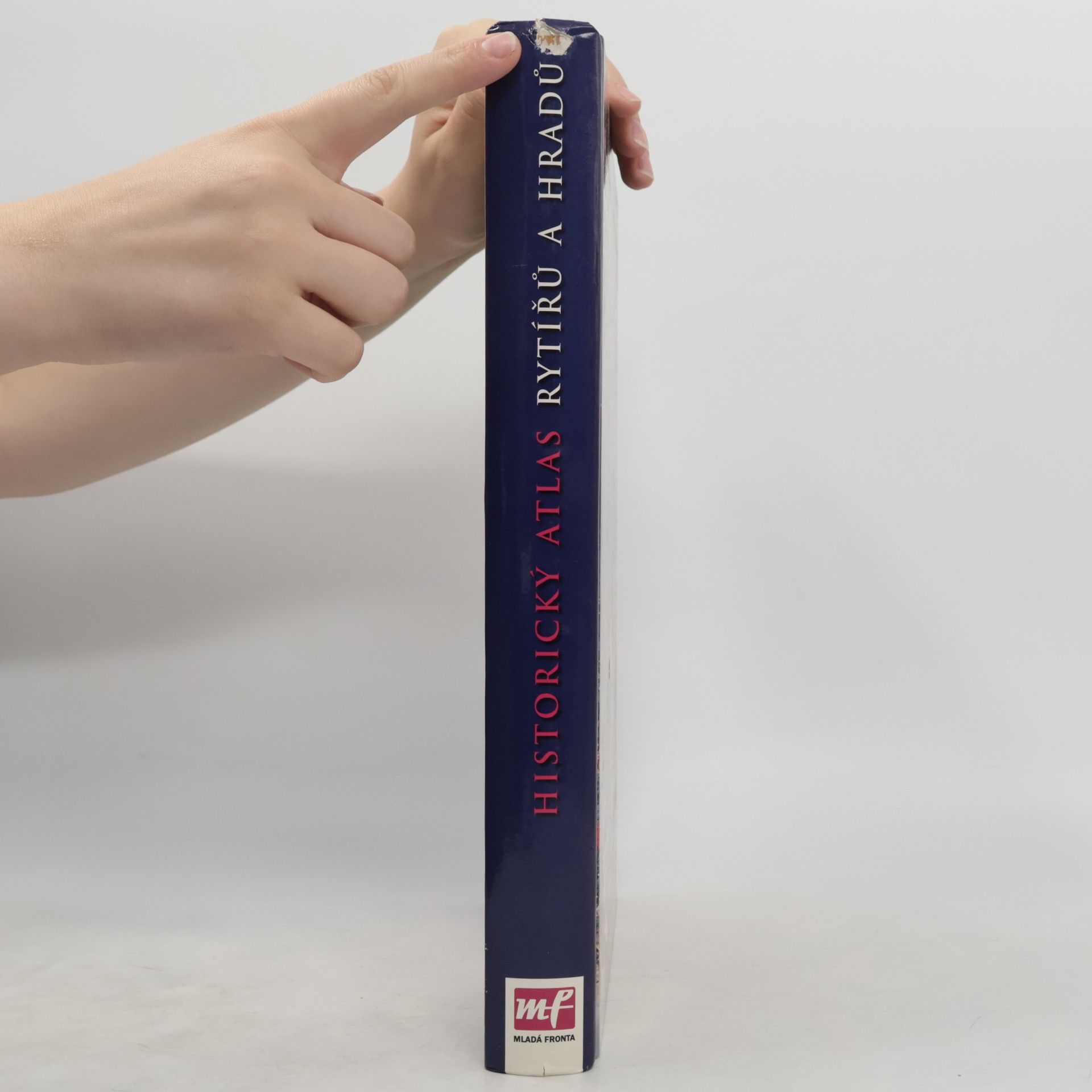 Ian Barnes Historický atlas rytířů a hradů