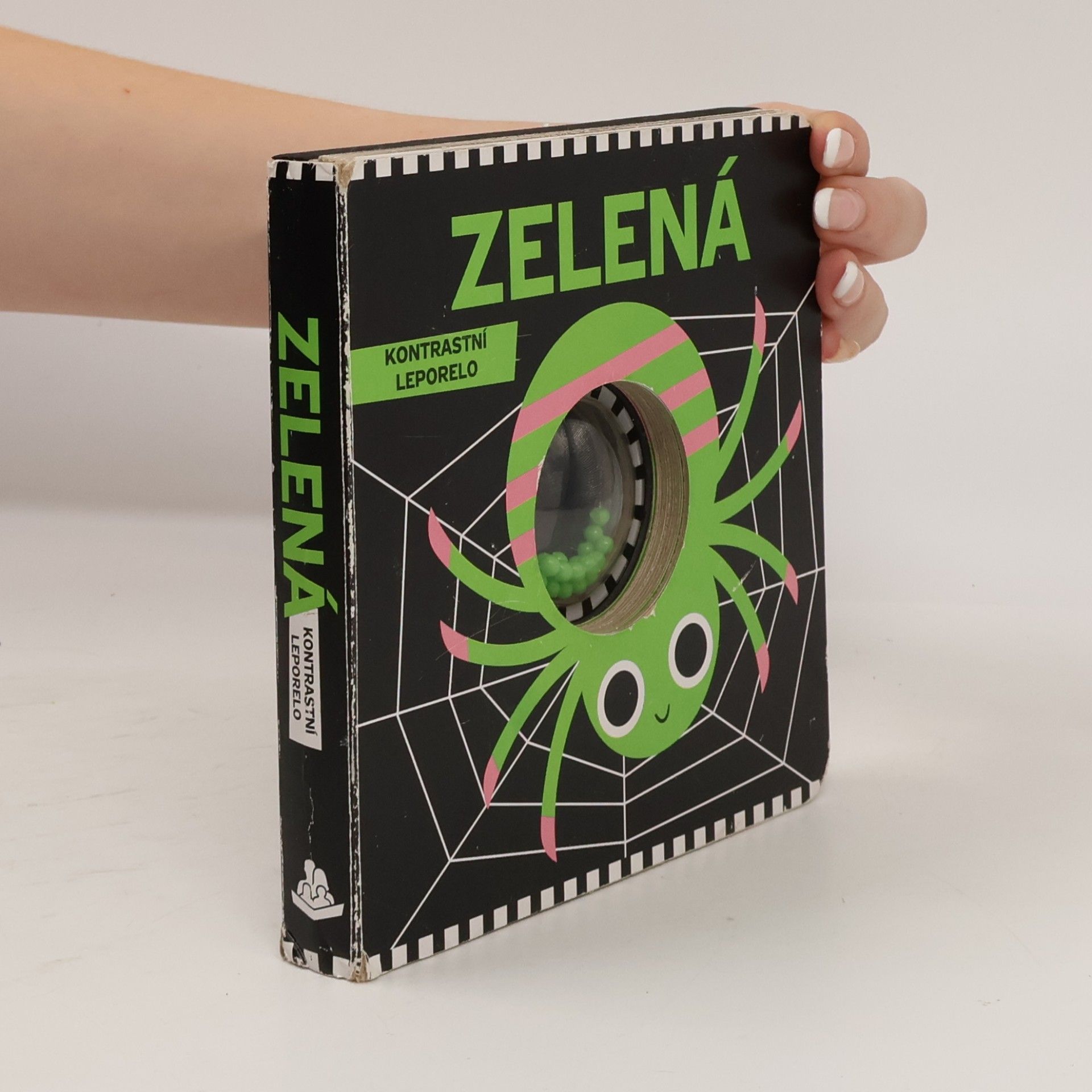 Zelená