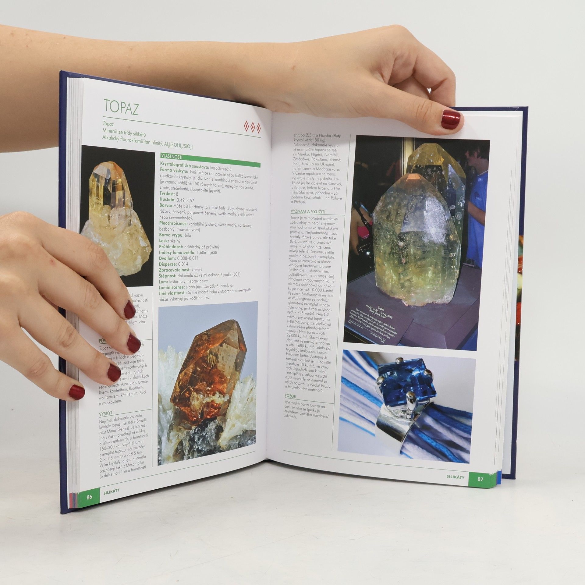Kolektiv autorů Atlas minerálů a hornin