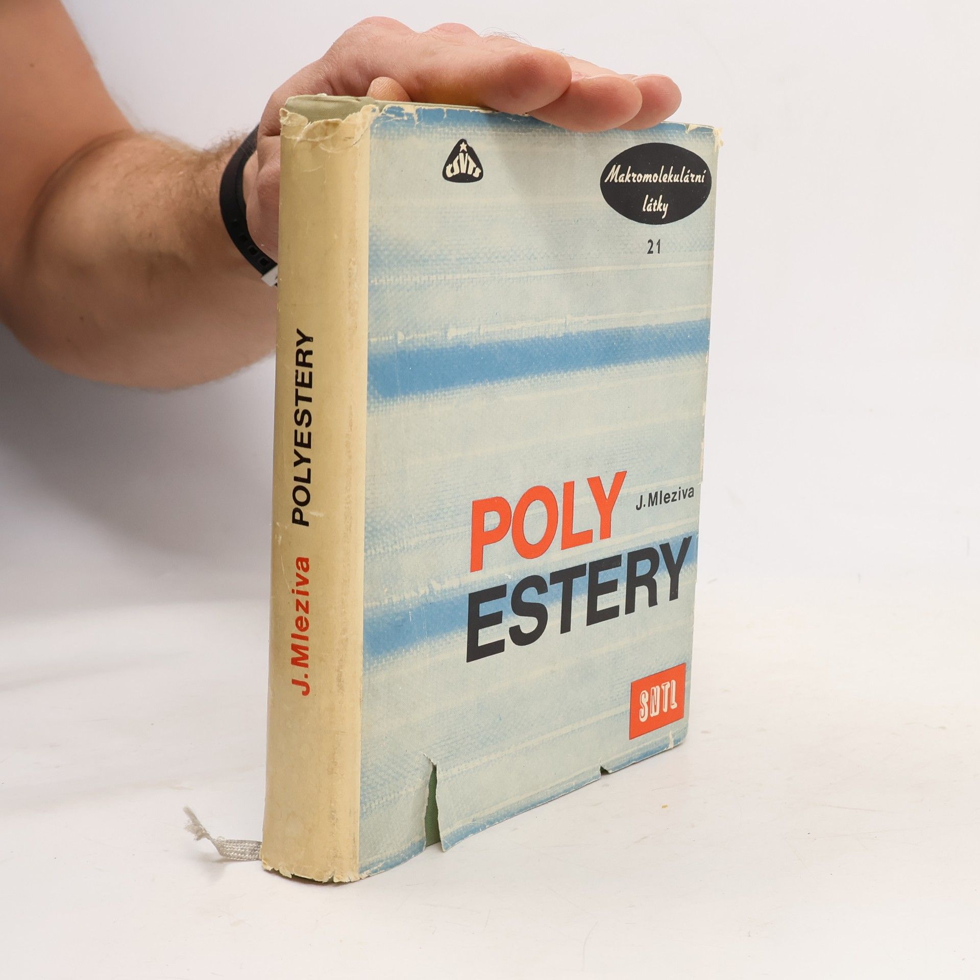 Polyestery - jejich výroba a zpracování