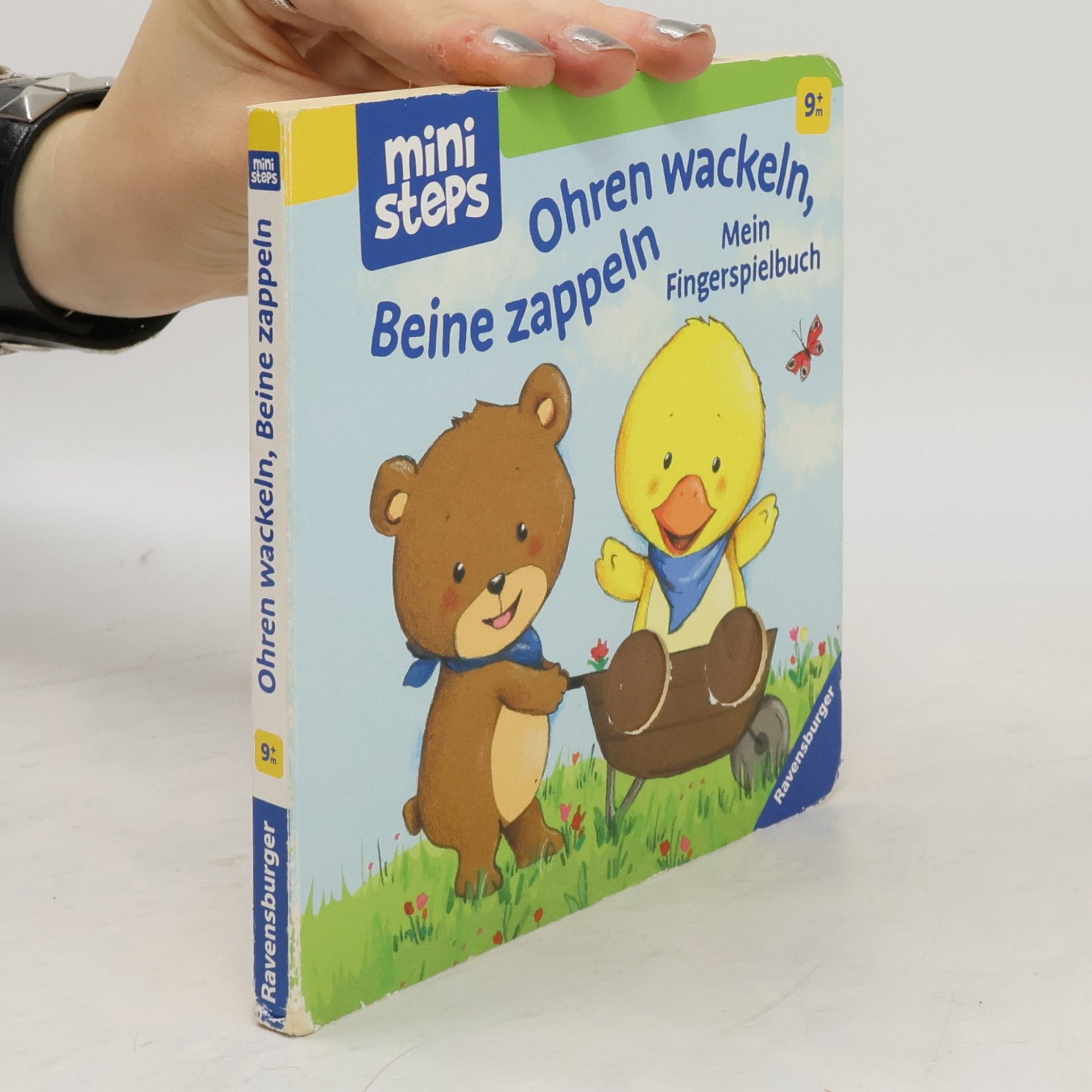 ministeps: Ohren wackeln, Beine zappeln