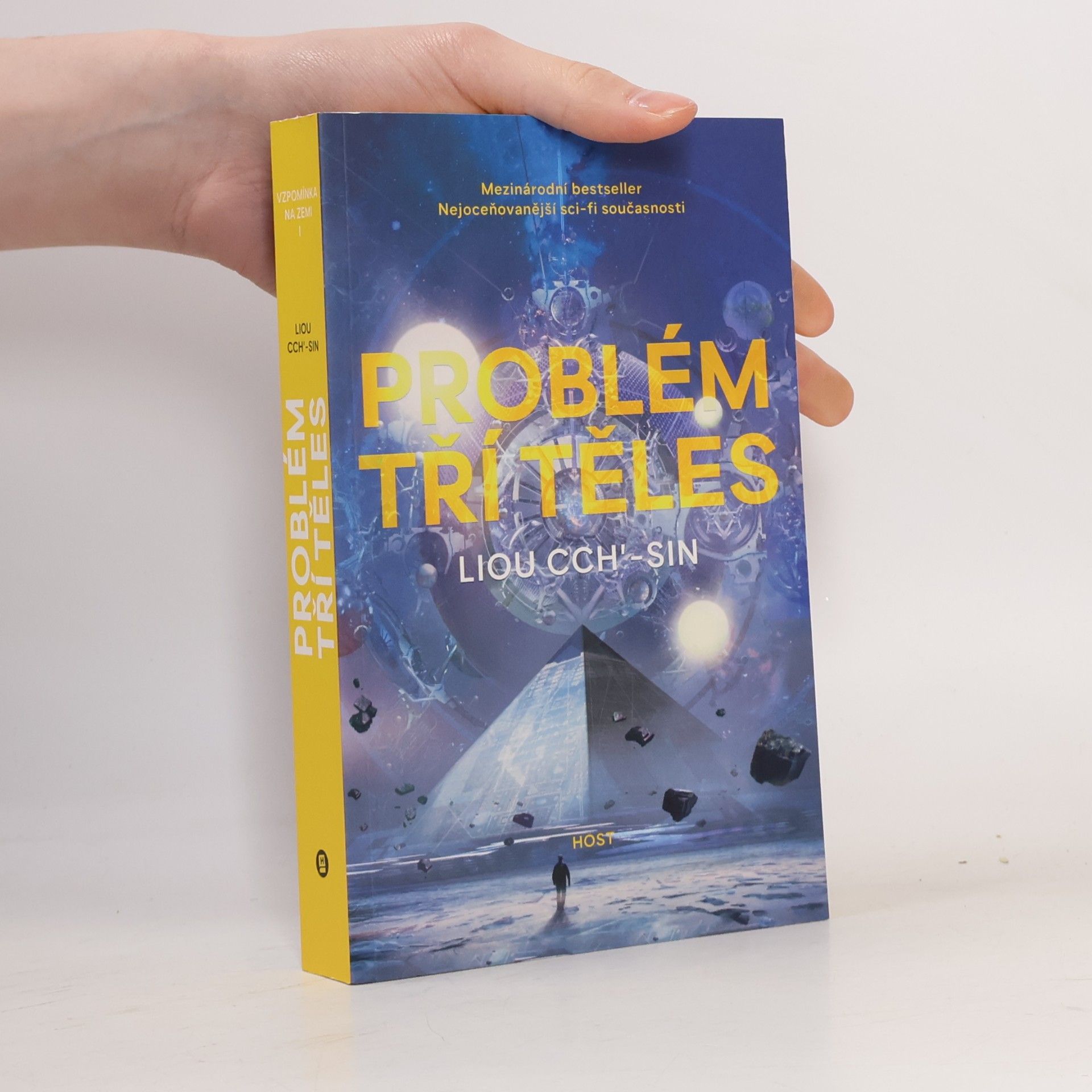 Problém tří těles