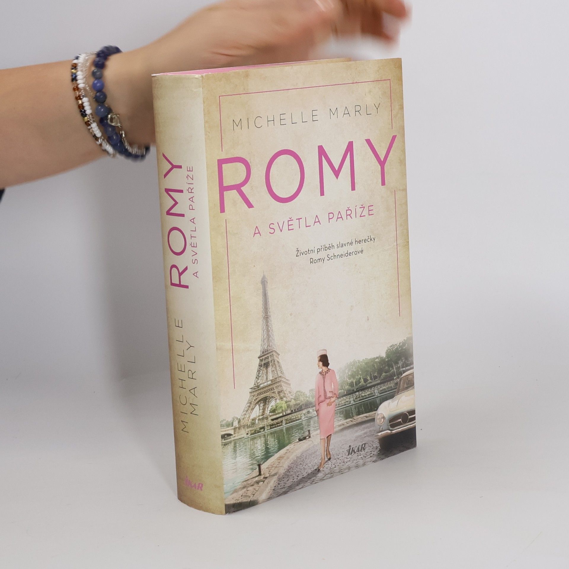 Romy a světla Paříže