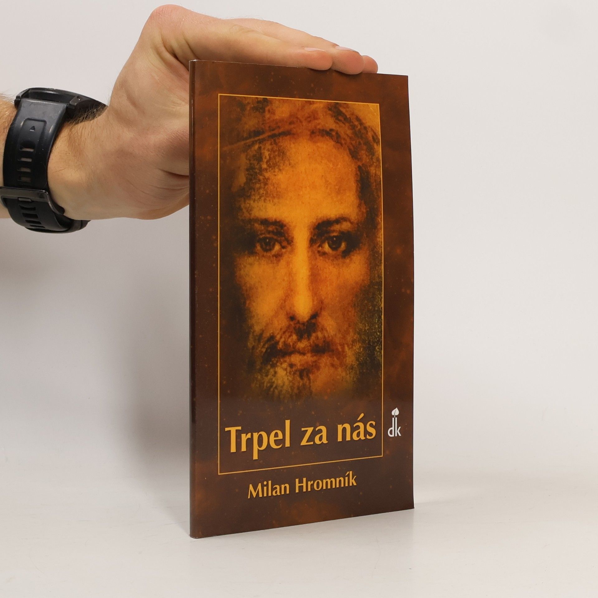 Trpel za nás