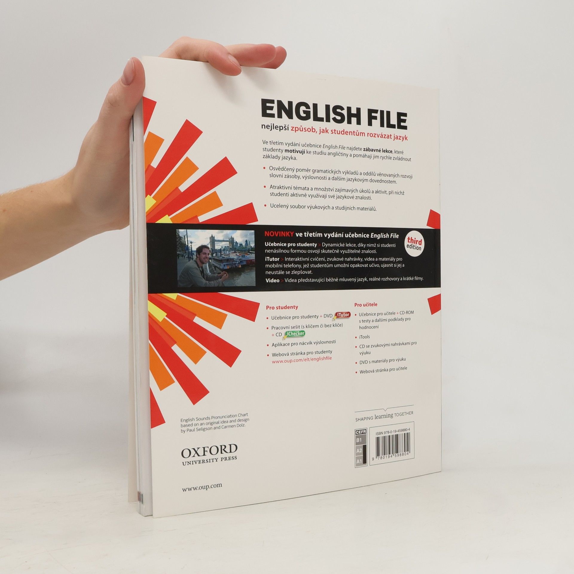 Christina Latham-Koenig English file : Elementary. Student's book