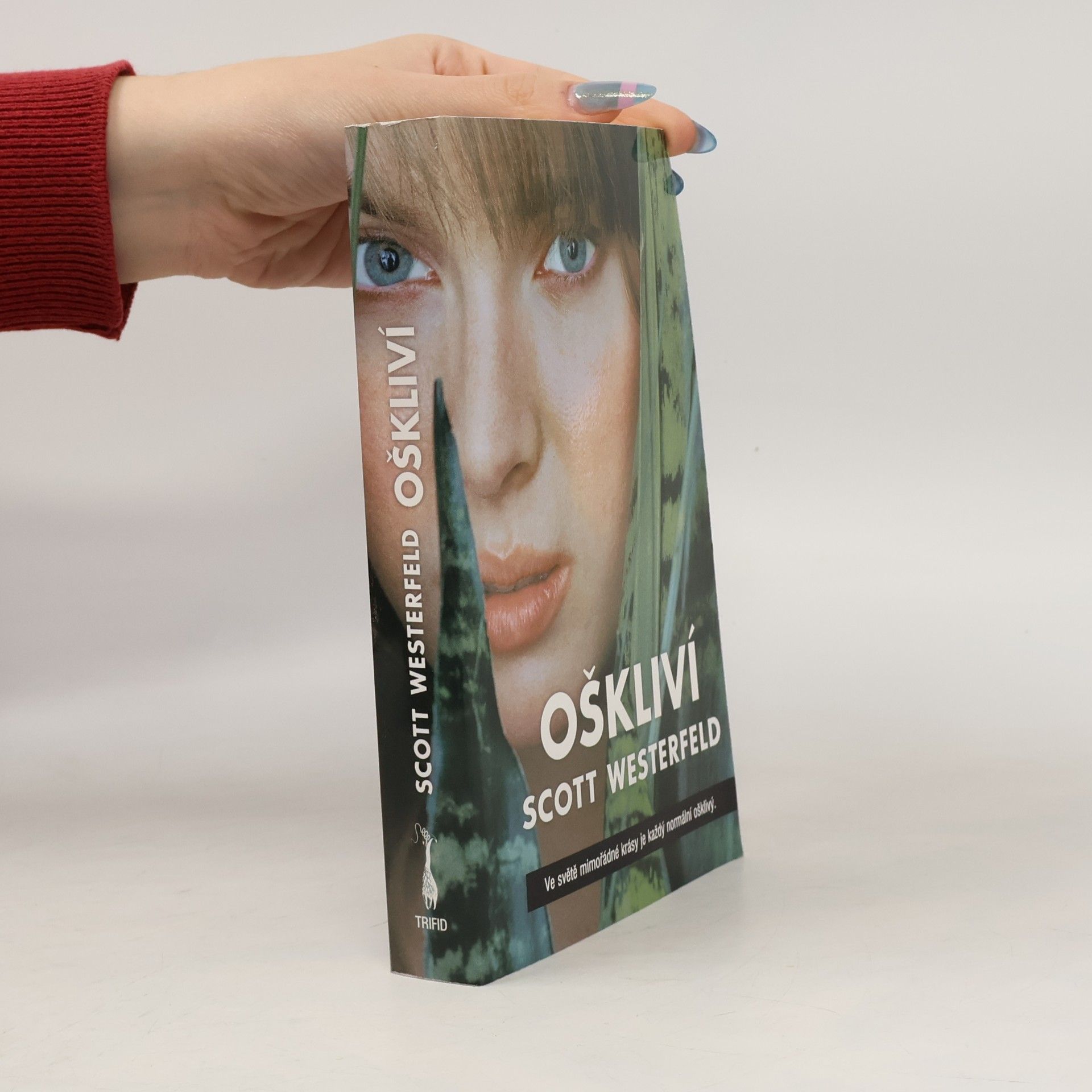 Scott Westerfeld Oškliví