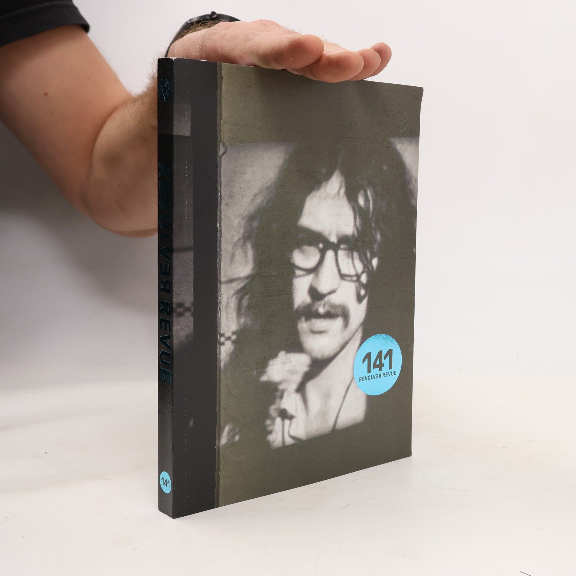 Kolektiv autorů Revolver Revue 141
