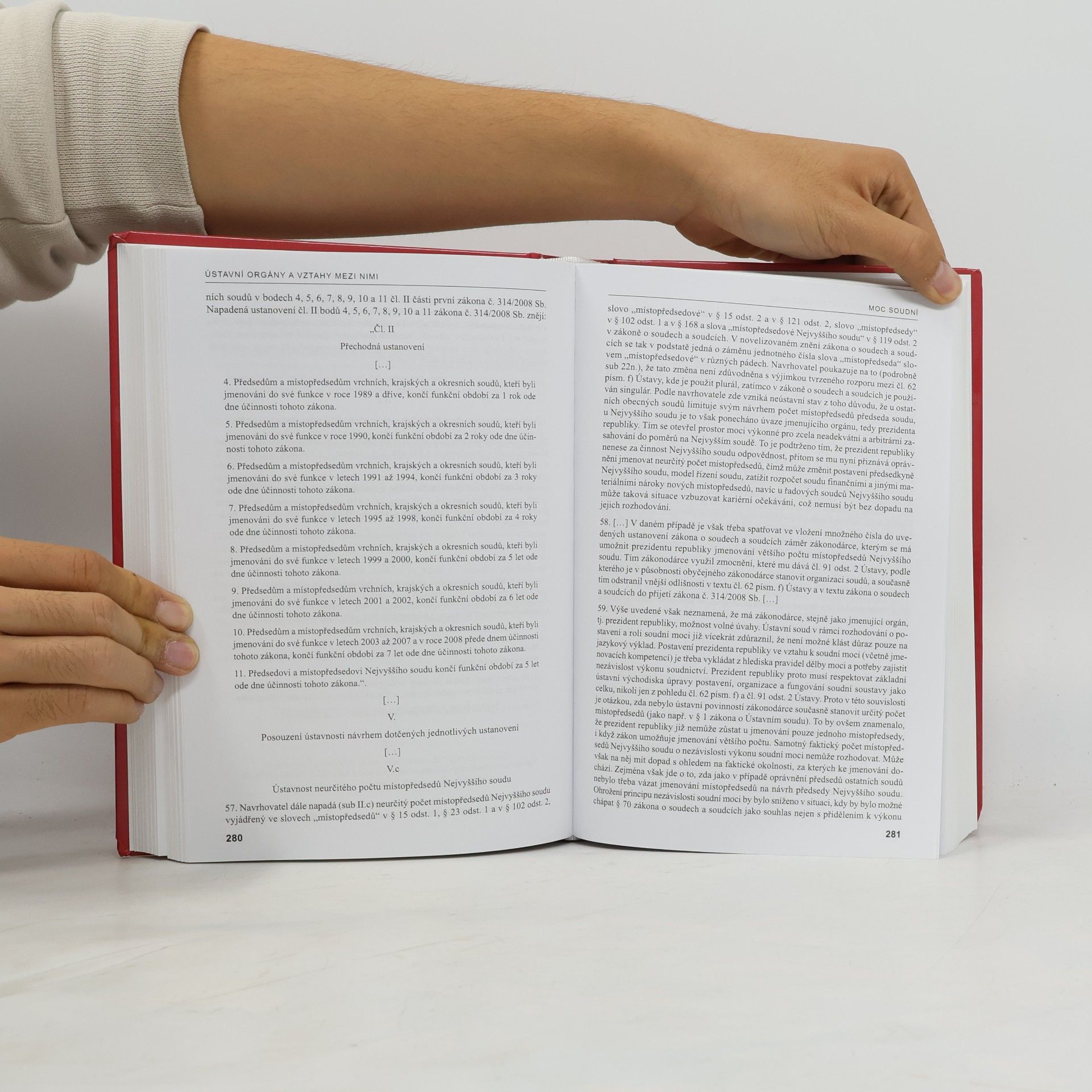 David Kosař Ústavní právo: Casebook