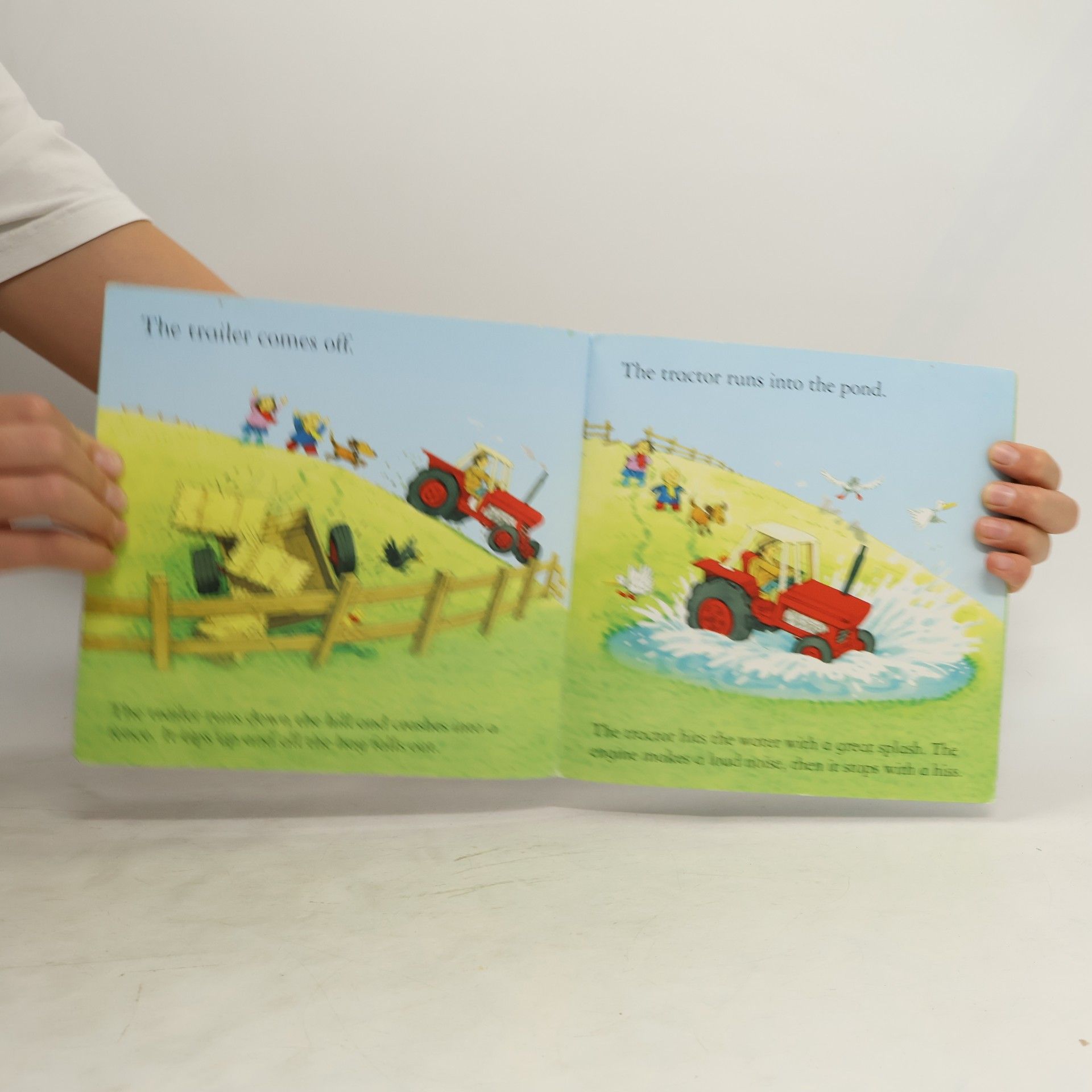 Heather Amery Usborne Farmyard Tales: The Runaway Tractor