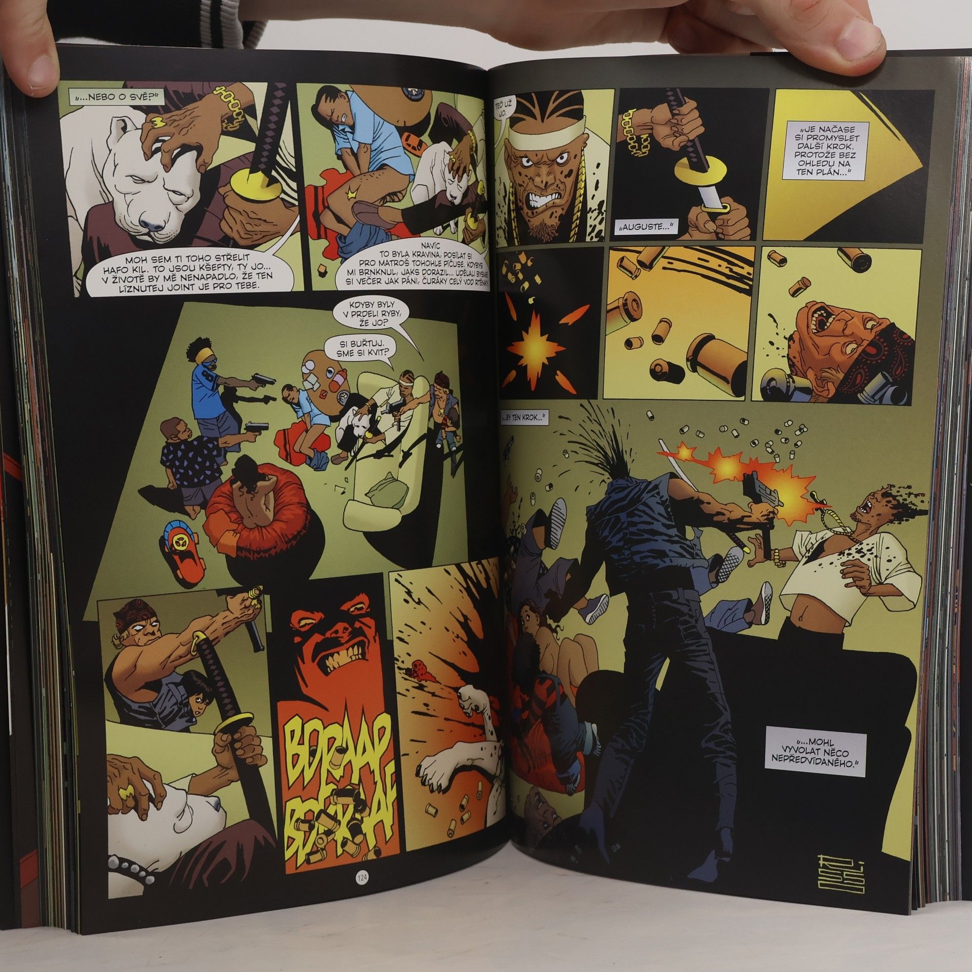 Brian Azzarello 100 nábojů. Smrt je mým řemeslem
