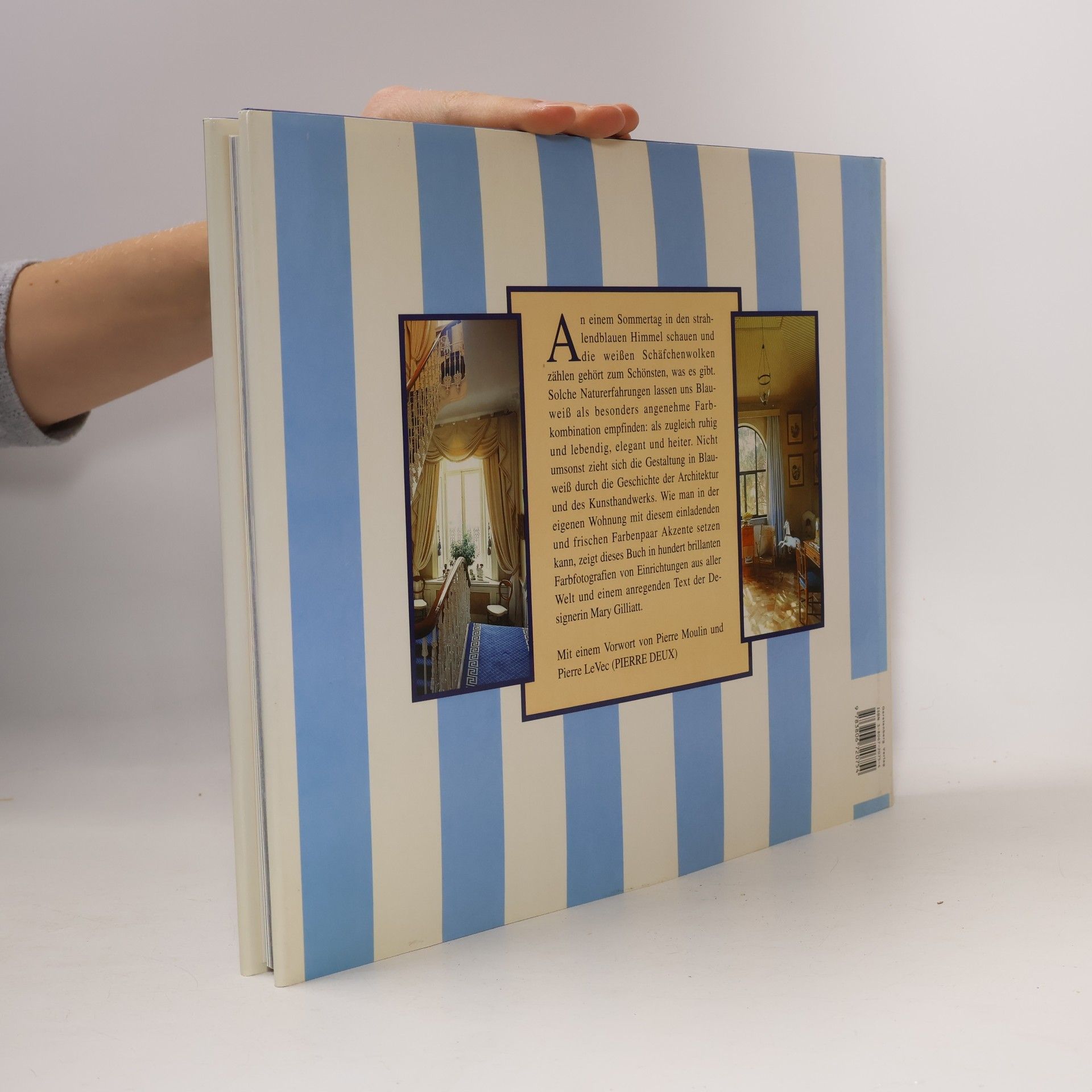 Mary Gilliatts Wohnen in Blau und Weiss