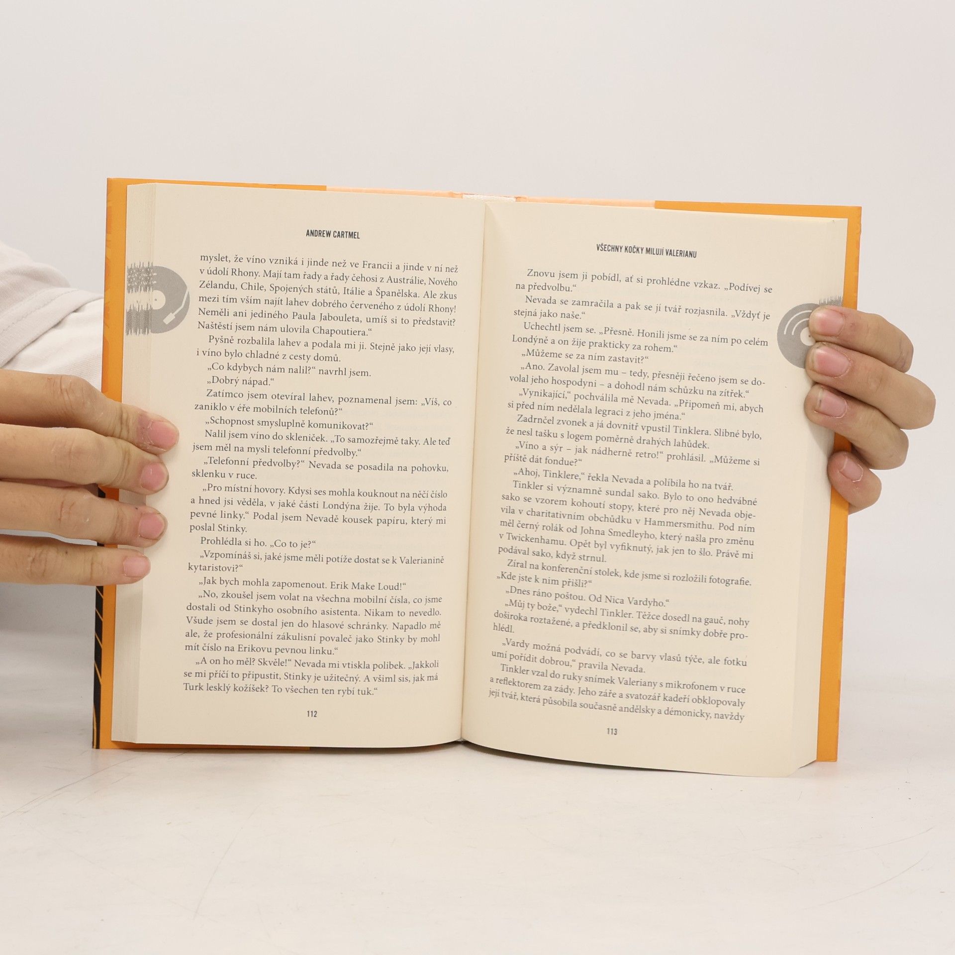 Andrew Cartmel Všechny kočky milují Valerianu