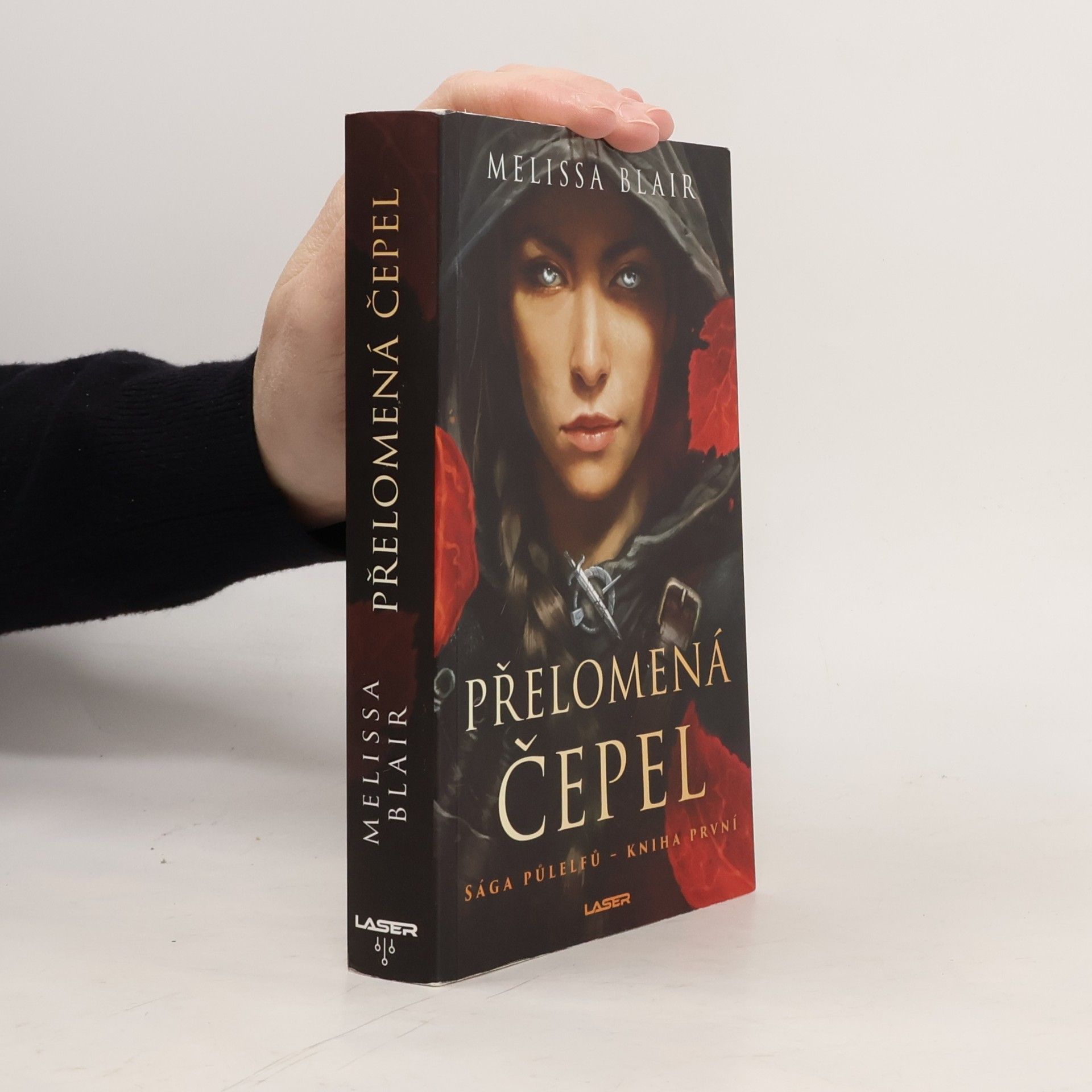 Melissa Blair Sága půlelfů 1. Přelomená čepel