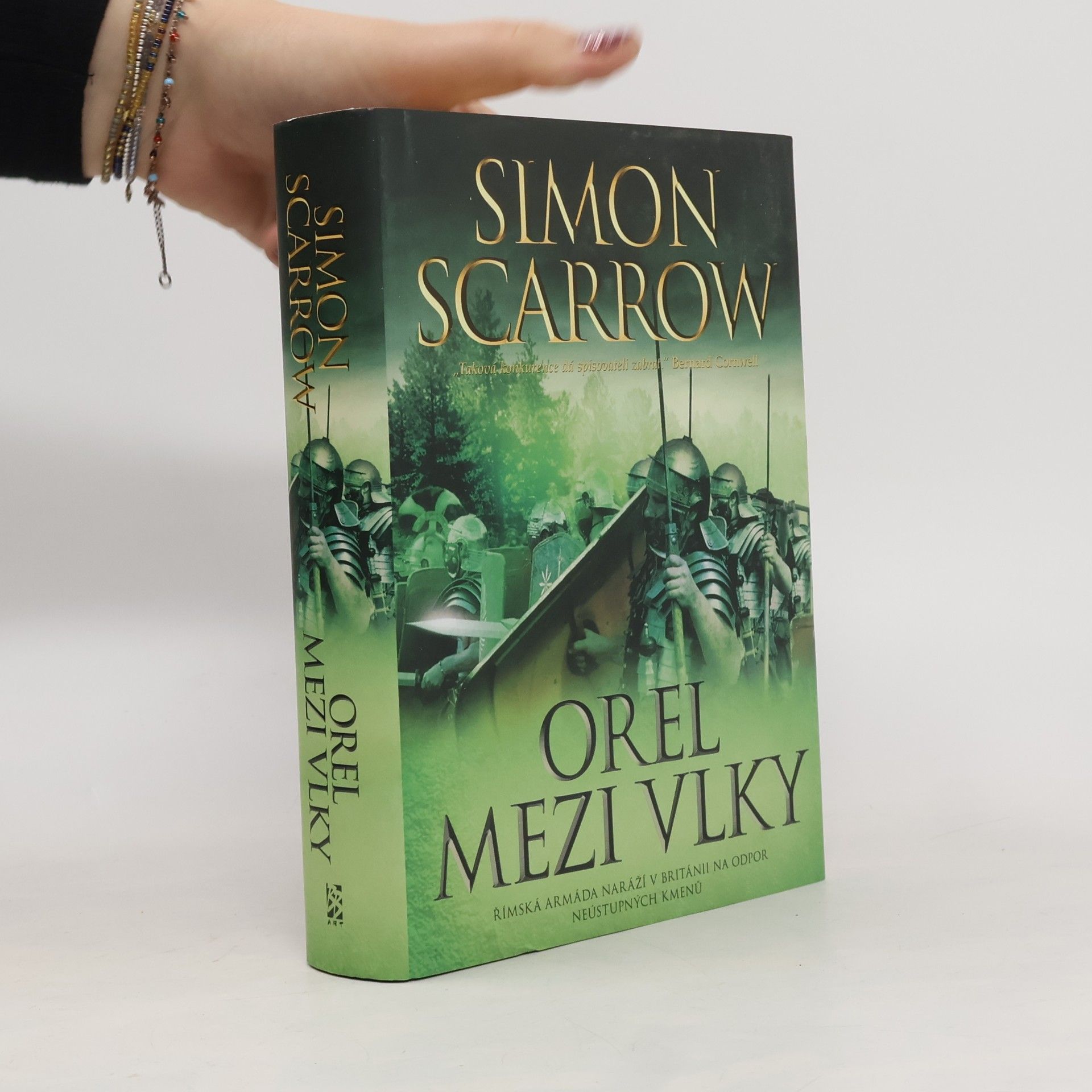 Orel mezi vlky