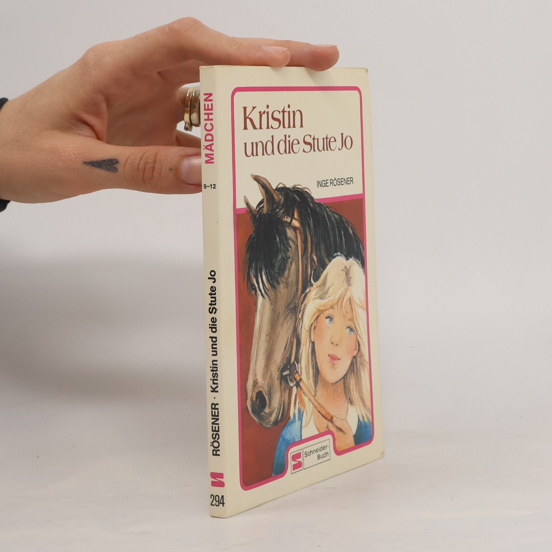 Kristin und die Stute Jo.