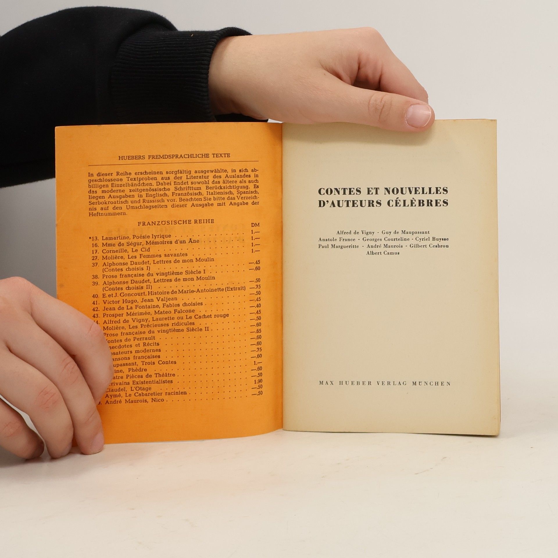 Various authors CONTES ET NOUVELLES D'AUTEURS CÉLÈBRES