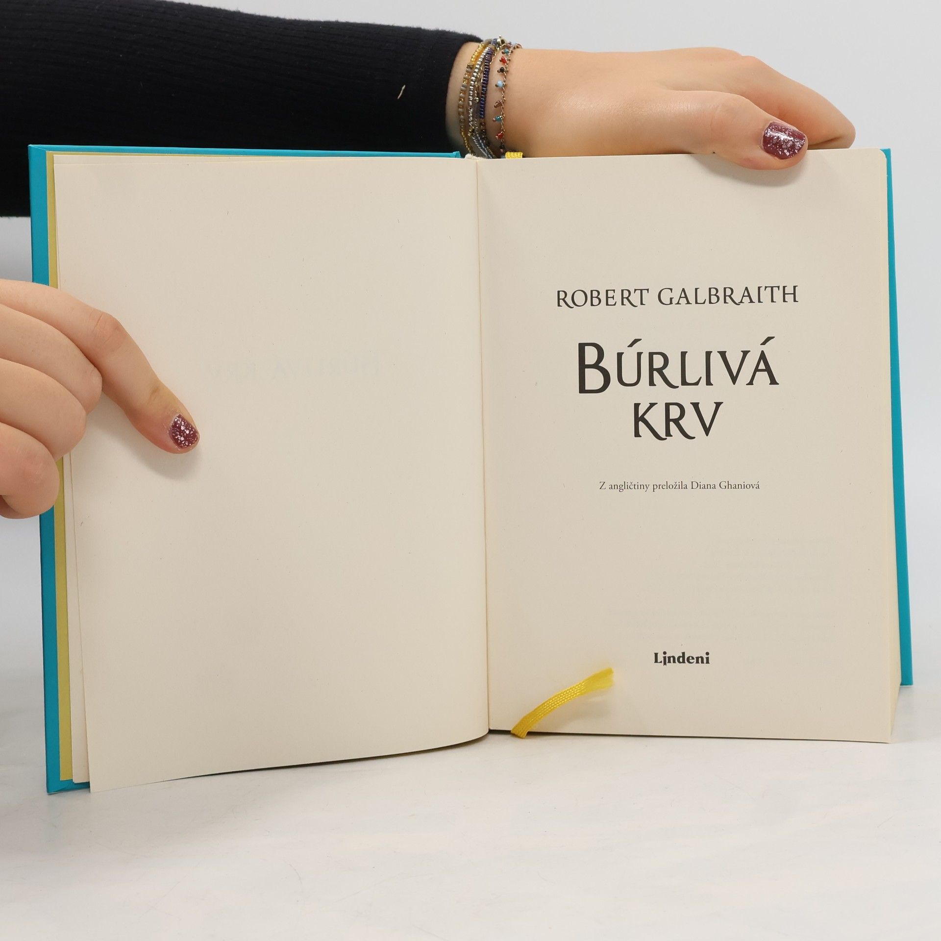 J. K. Rowling Búrlivá krv