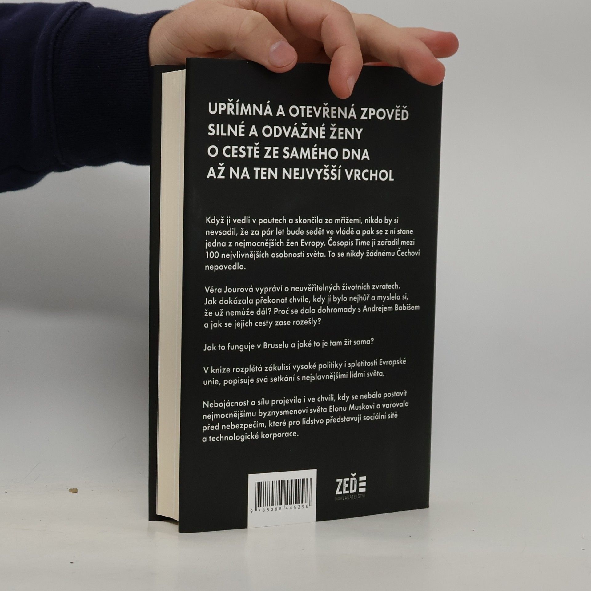 Věra Jourová Bohové, mlíkař a já