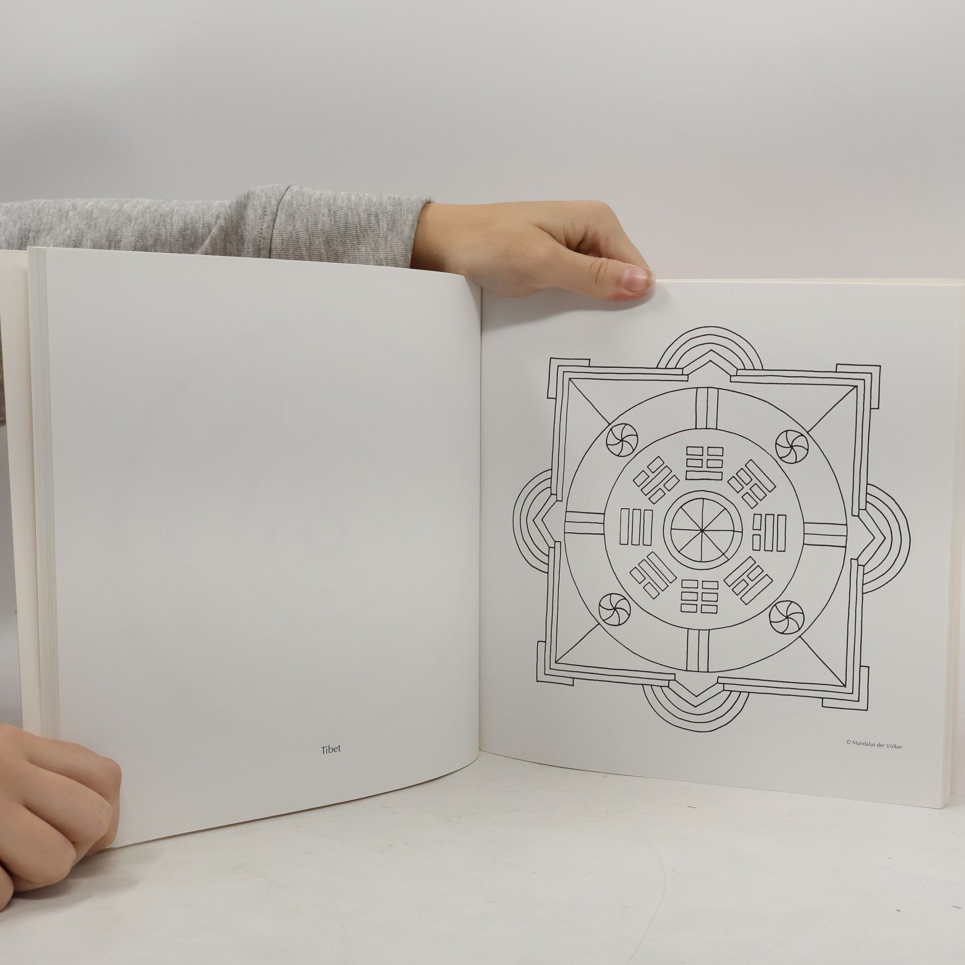 Susanne Schaadt Mandalas der Völker. 32 Mandalas zum Ausmalen.