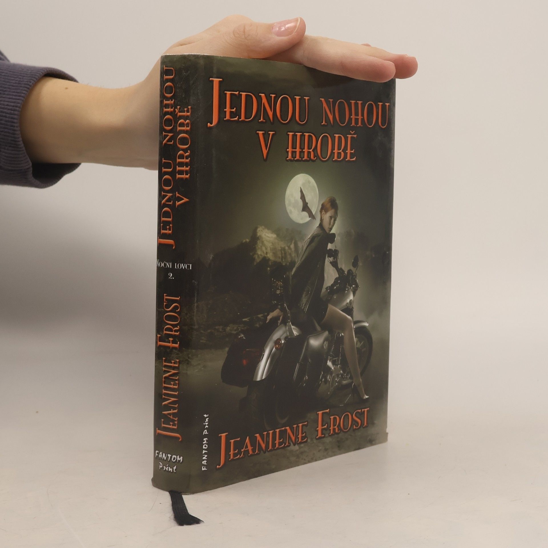 Jeaniene Frost Jednou nohou v hrobě