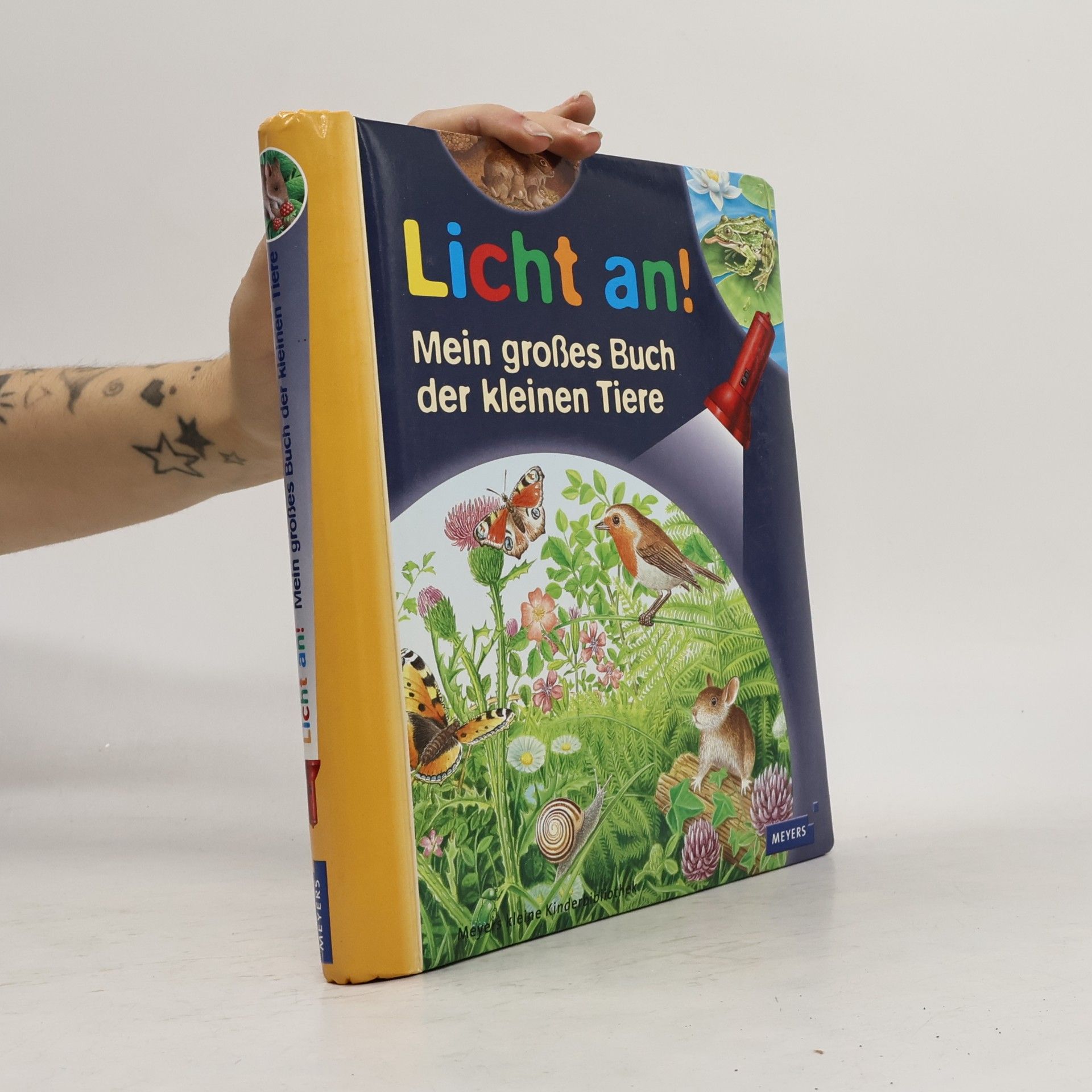 Licht an! Mein großes Buch der kleinen Tiere