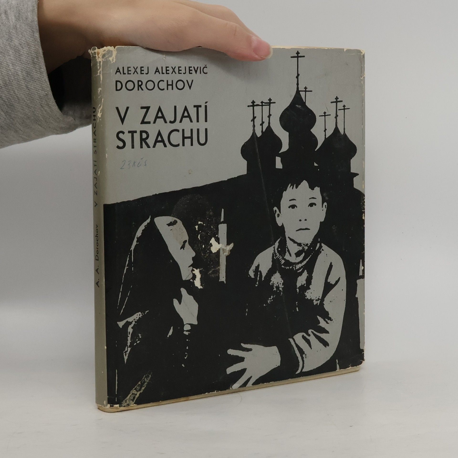 V zajatí strachu